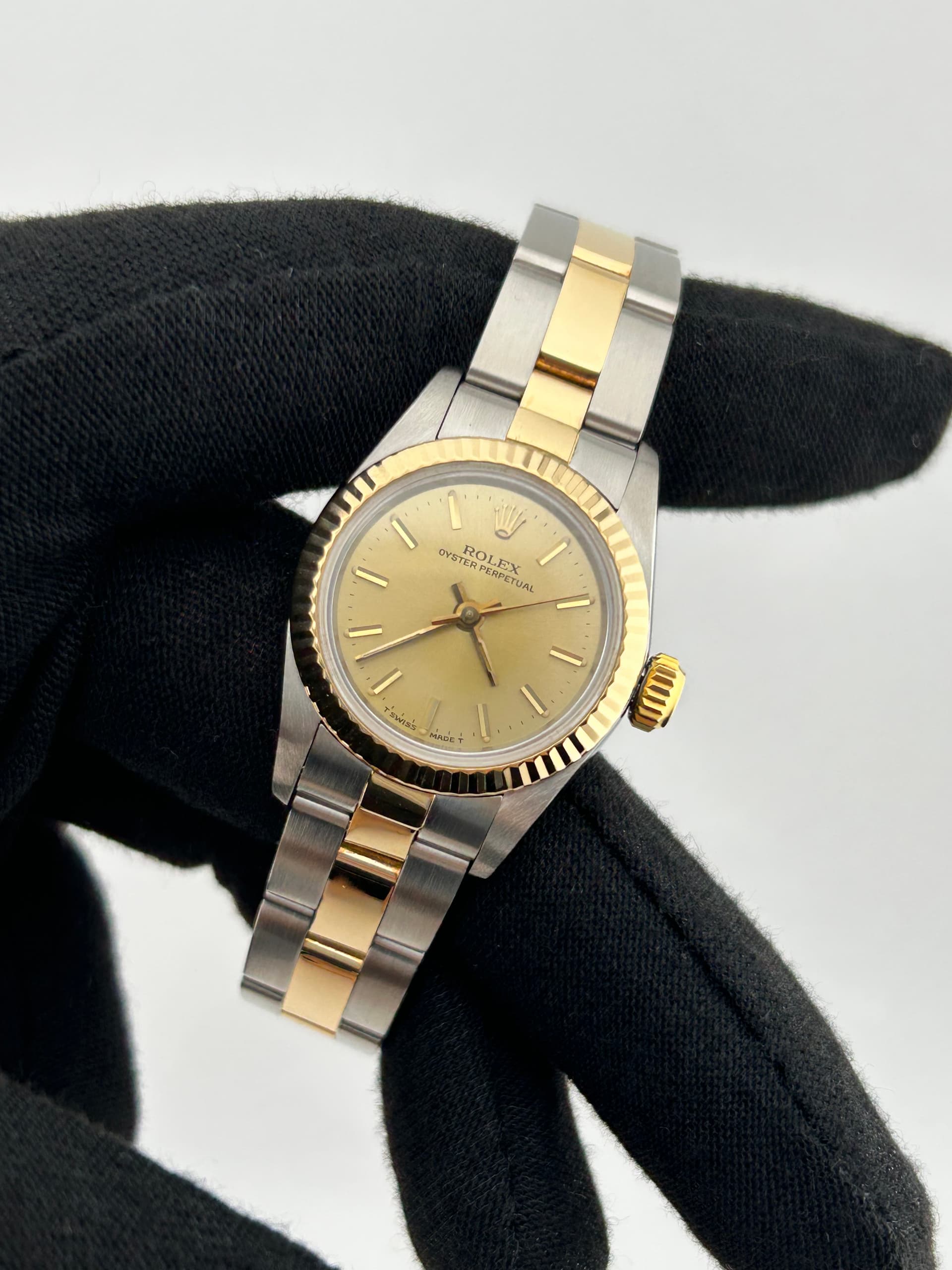 Rolex Oyster Perpetual, view 3