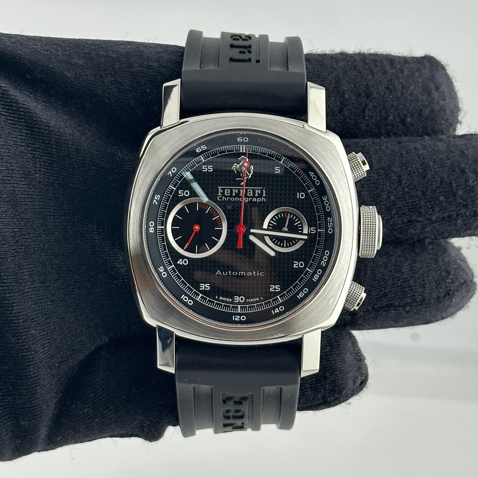 Panerai Ferrari Gt Chronograph, view 4
