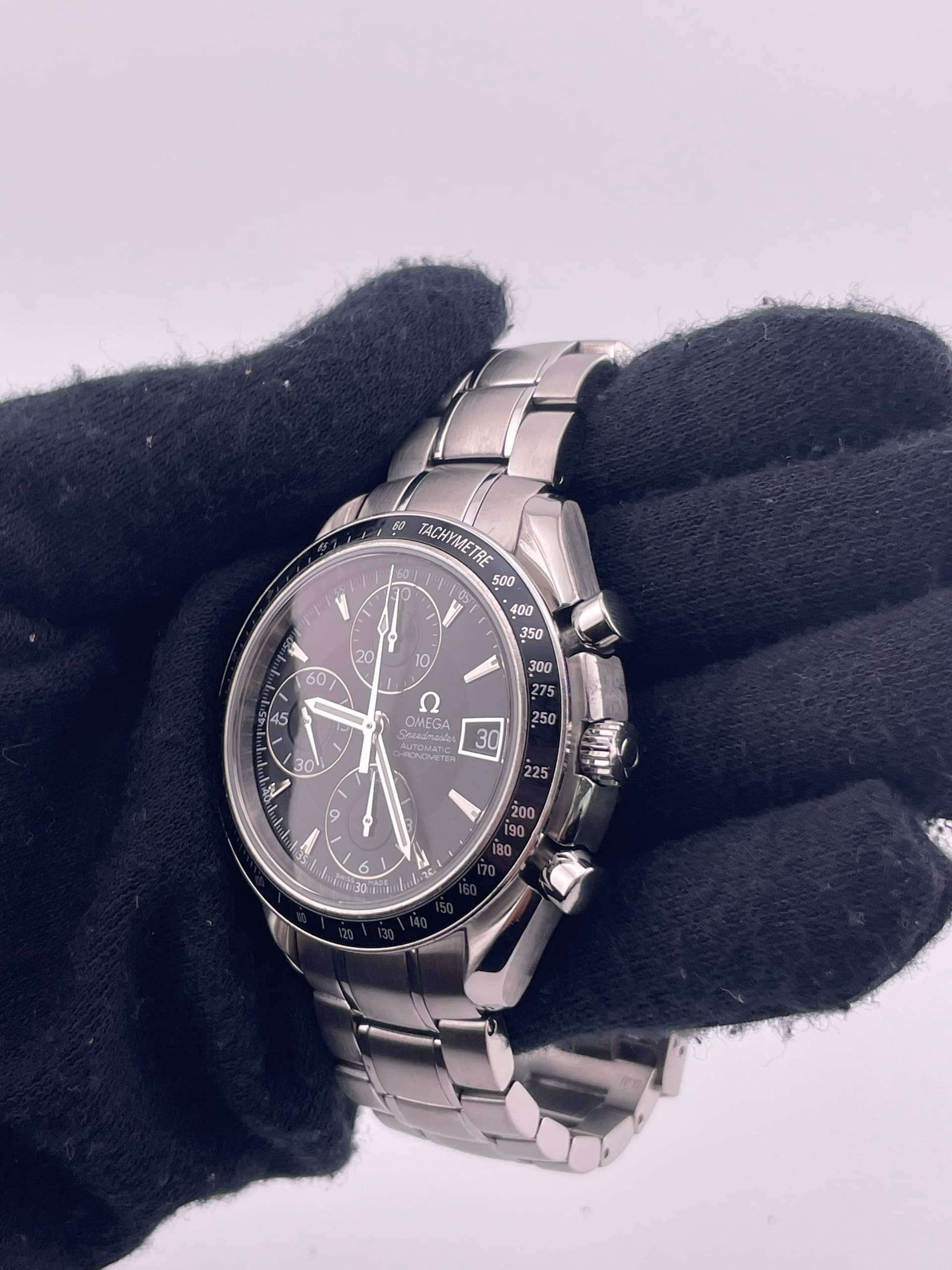 Omega Speedmaster Date, view 4
