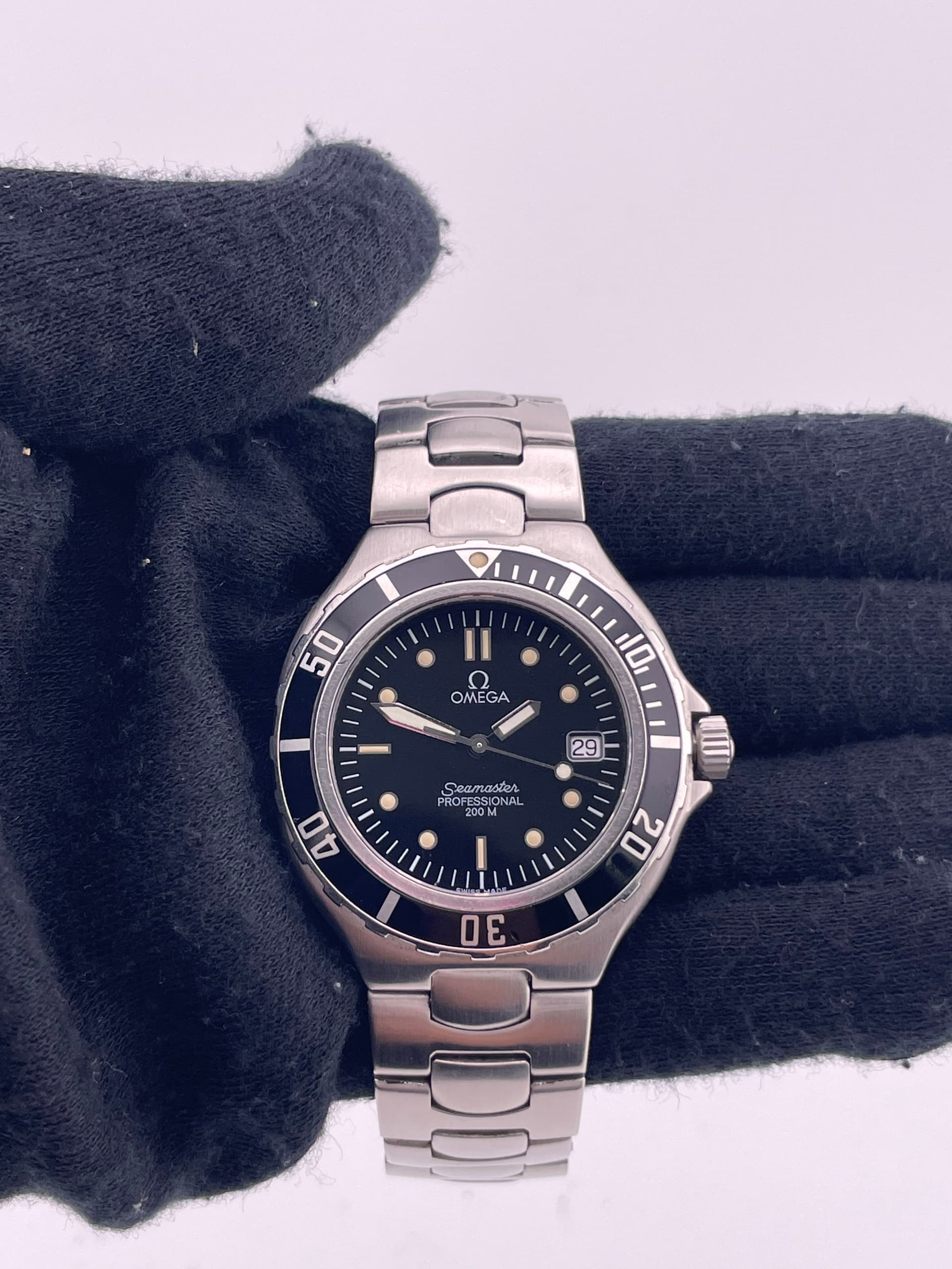 Omega Seamaster Professional 200m, view 3