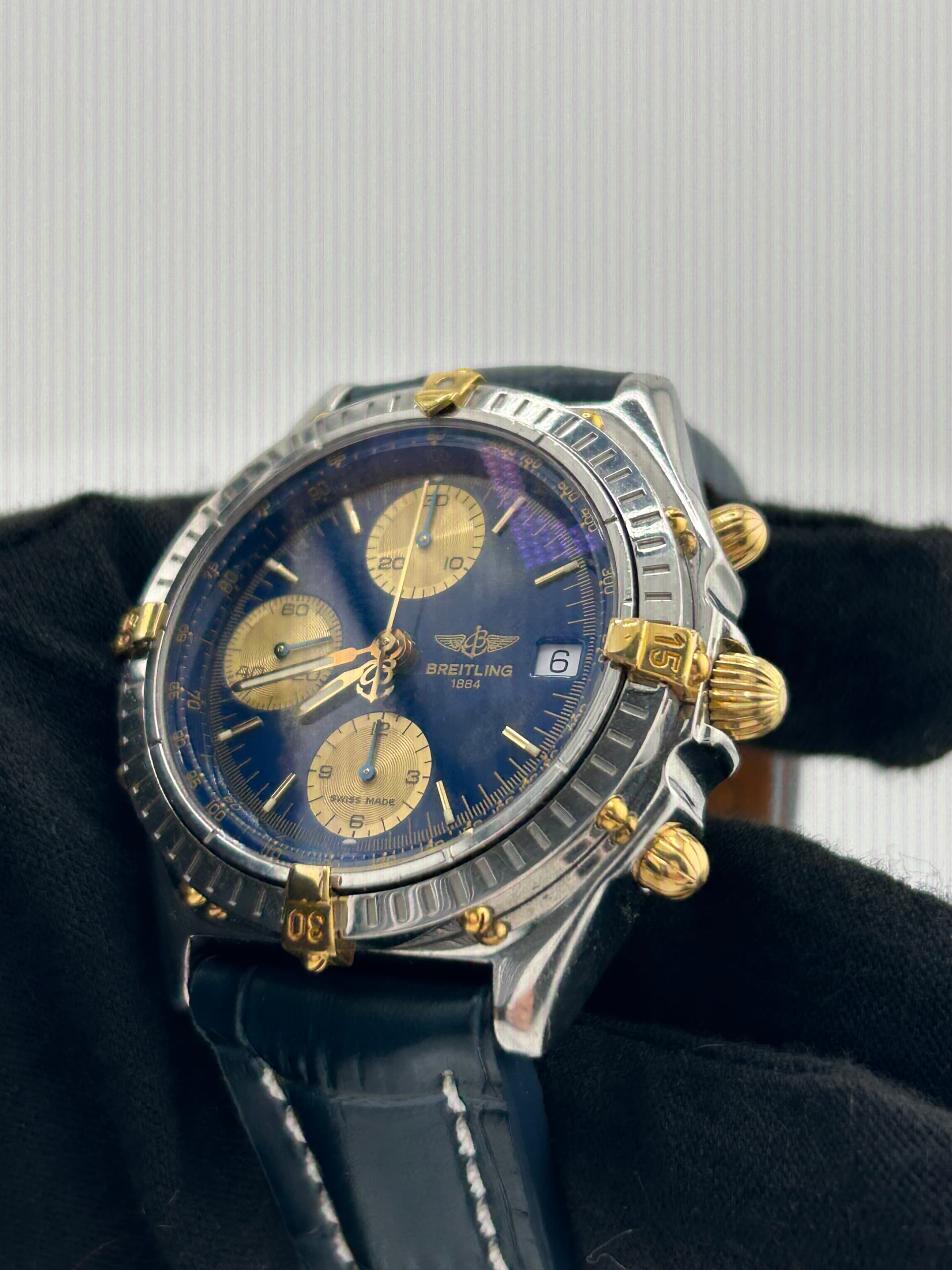 Breitling Chronomat, view 4