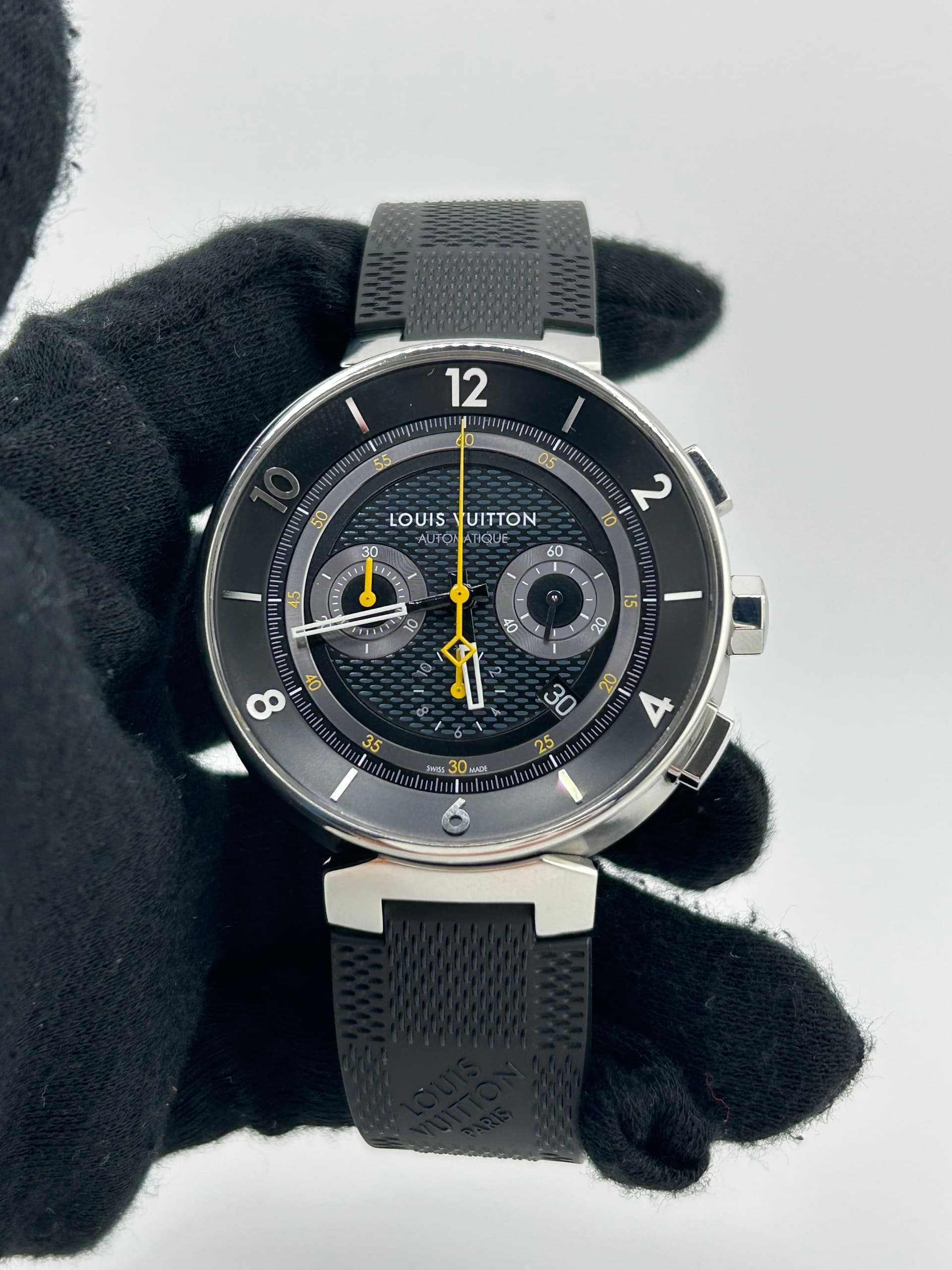Louis Vuitton Tambour Moon, view 3