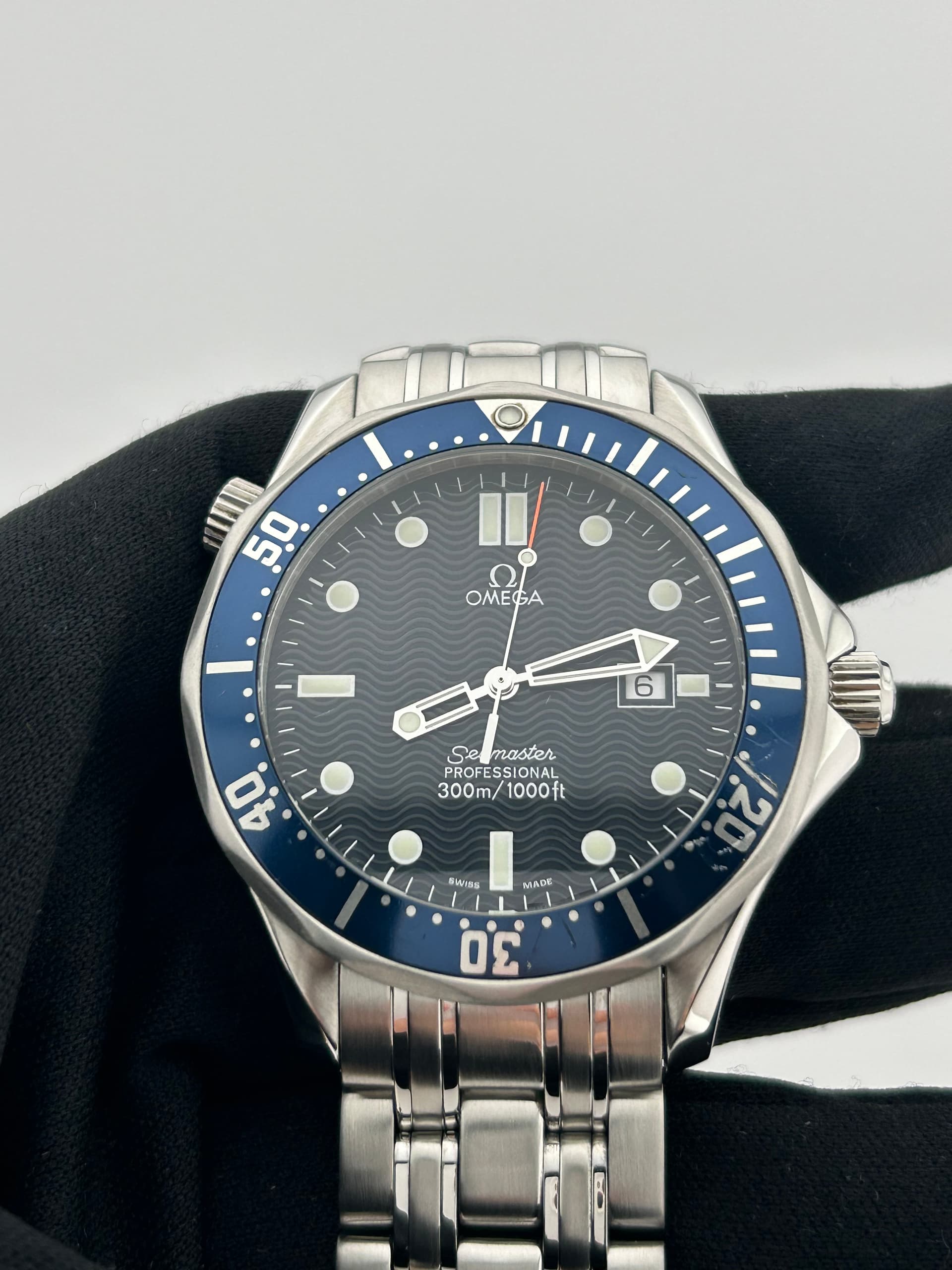 Omega Seamaster, view 4