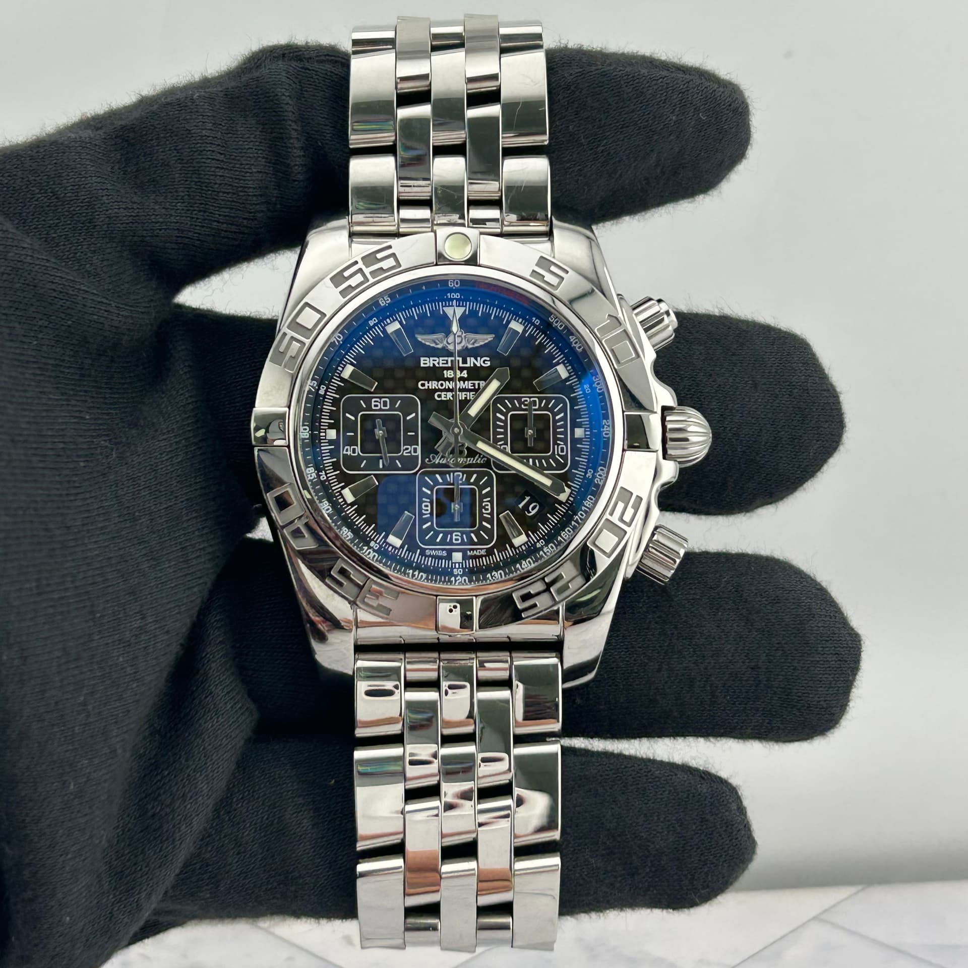 Breitling Chronomat, view 3