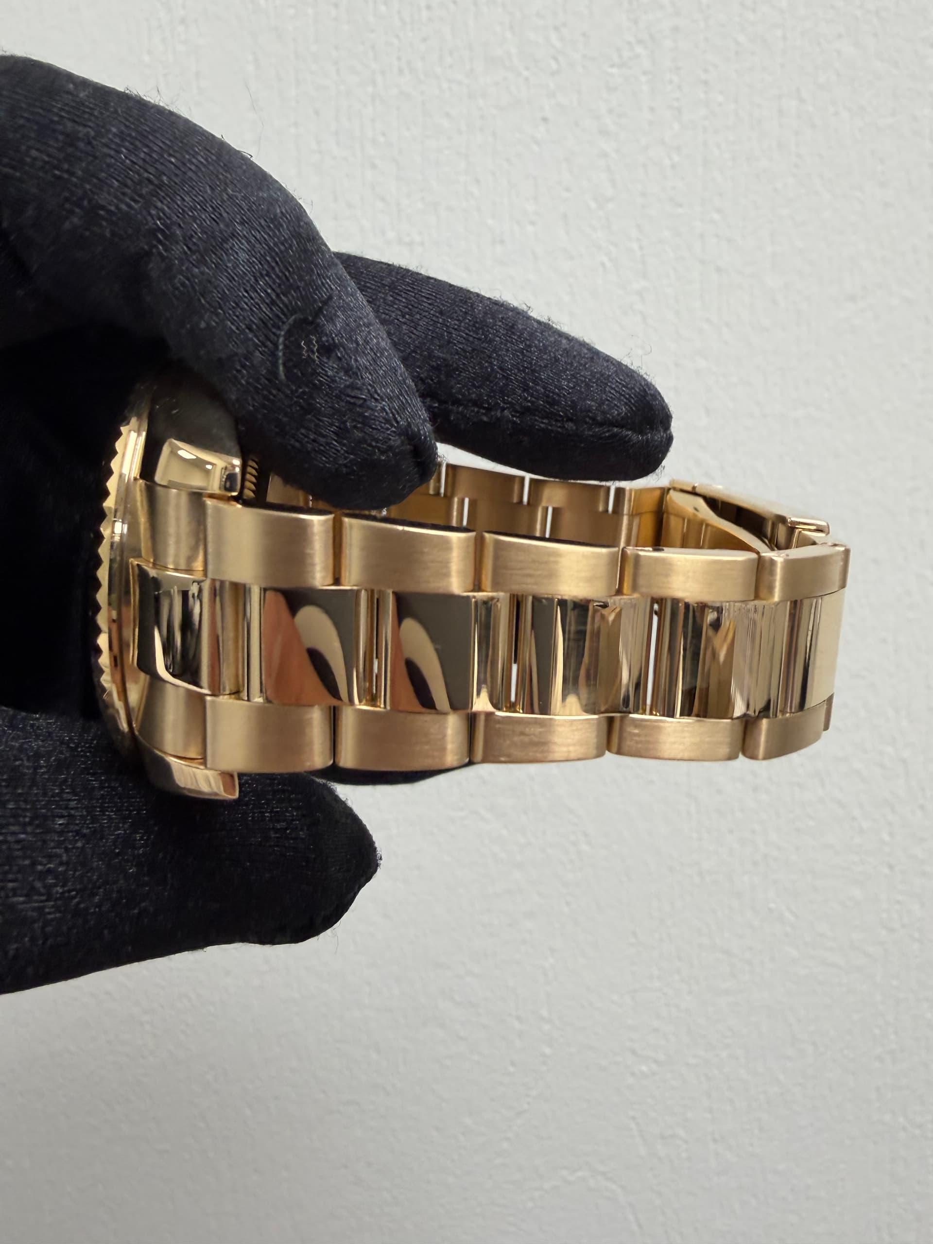 Rolex Sky-Dweller, view 5