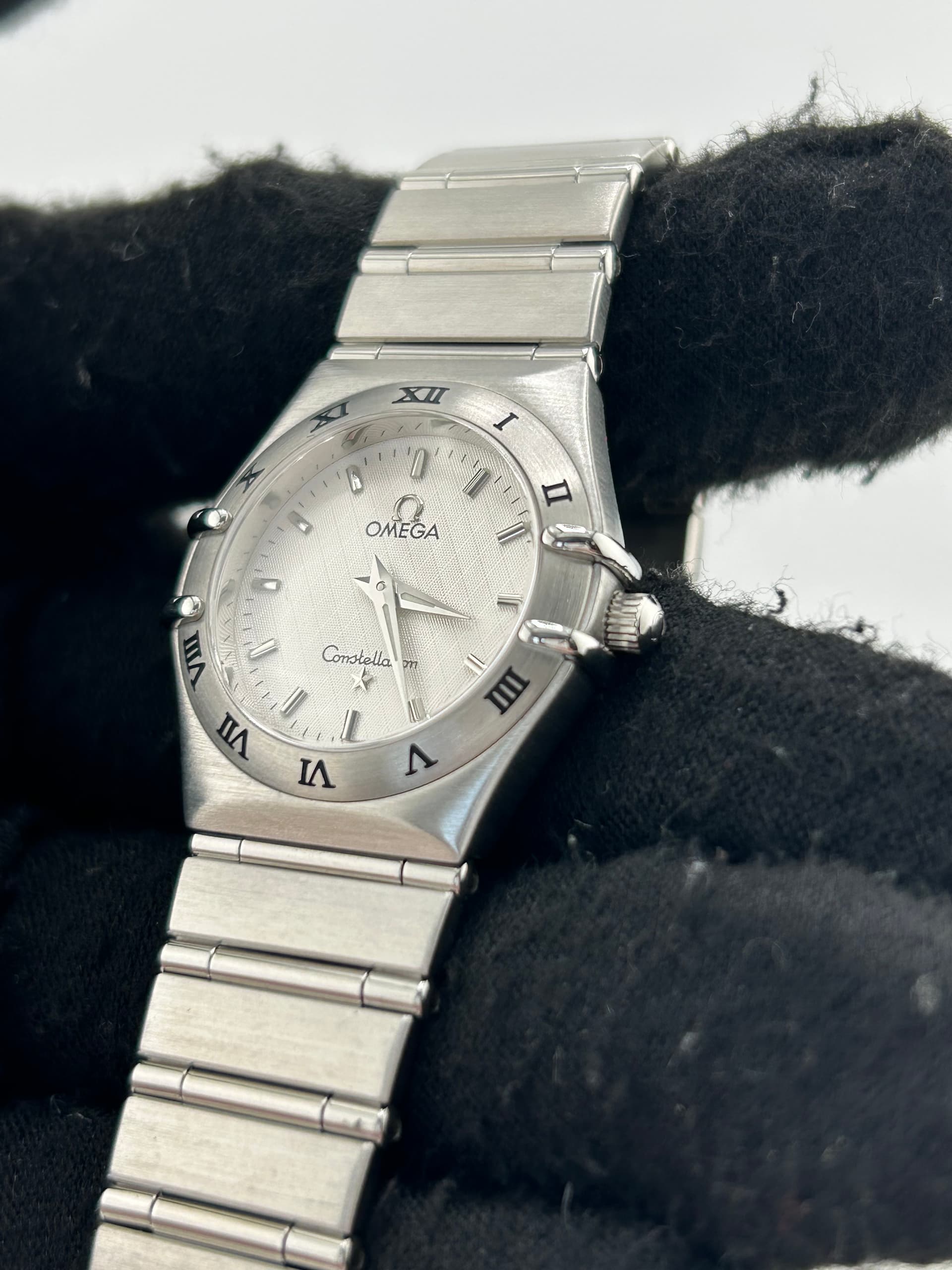 Omega Constellation, view 4