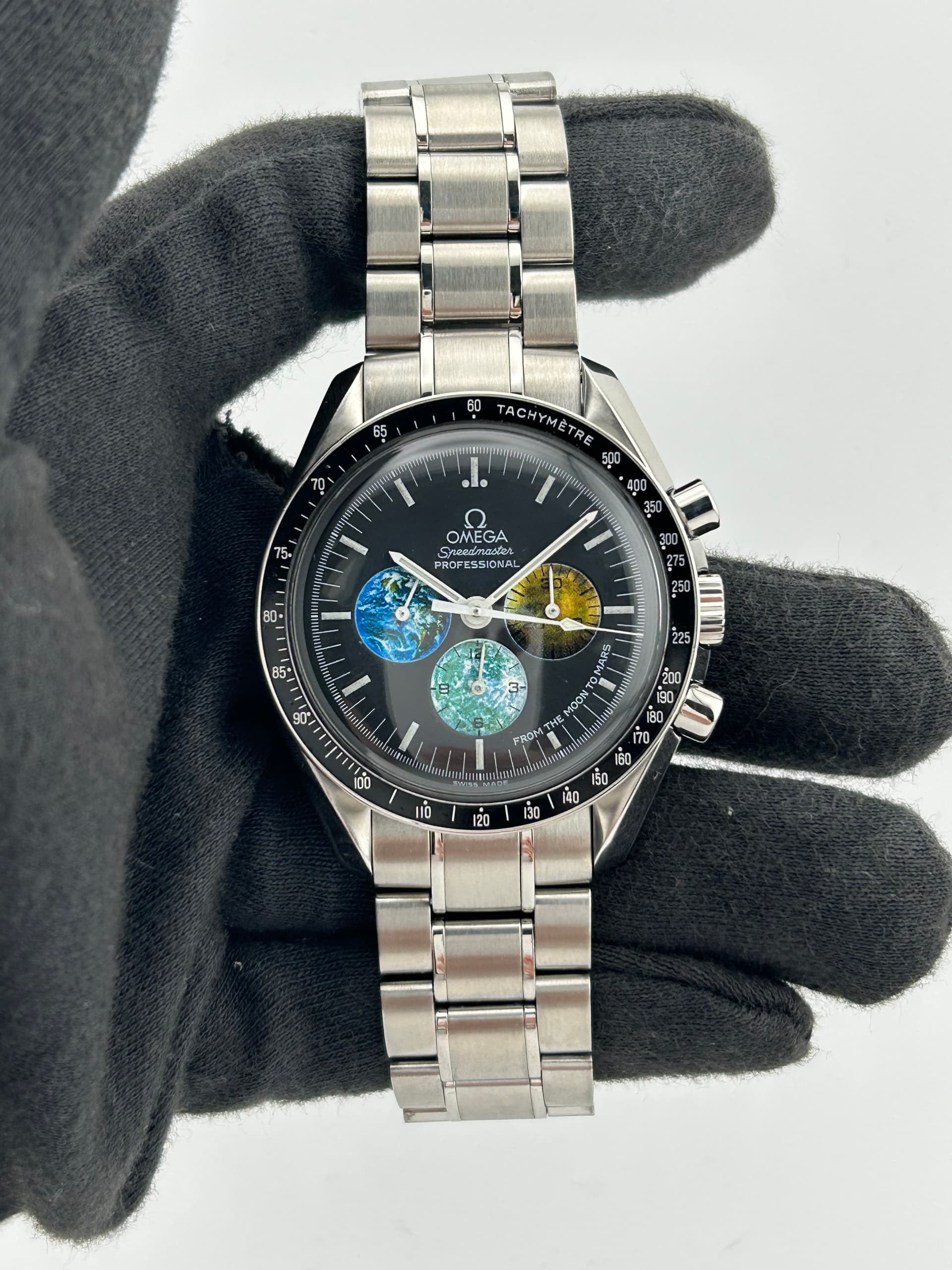 Omega Speedmaster Moon To Mars, view 3
