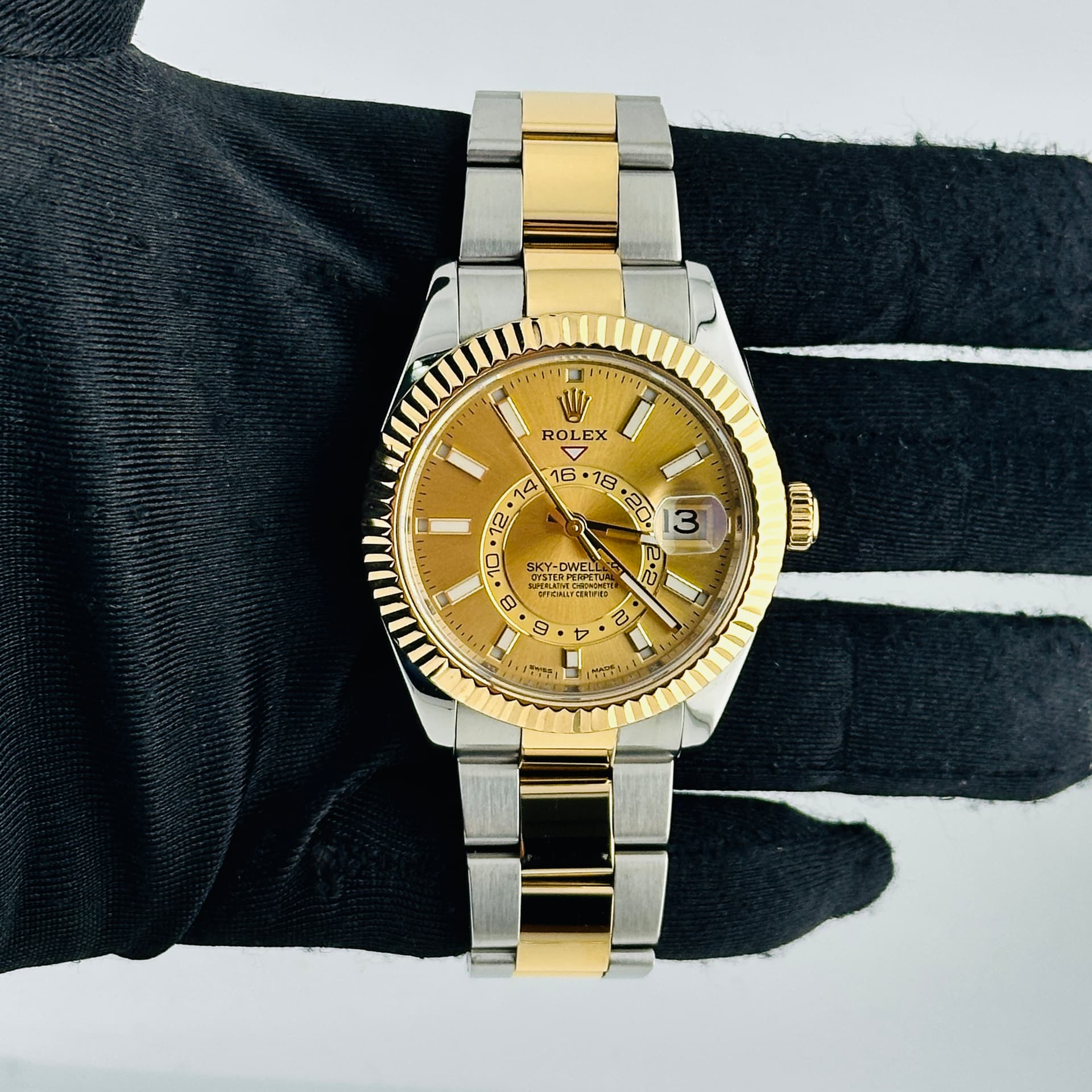 Rolex Sky-Dweller, view 3