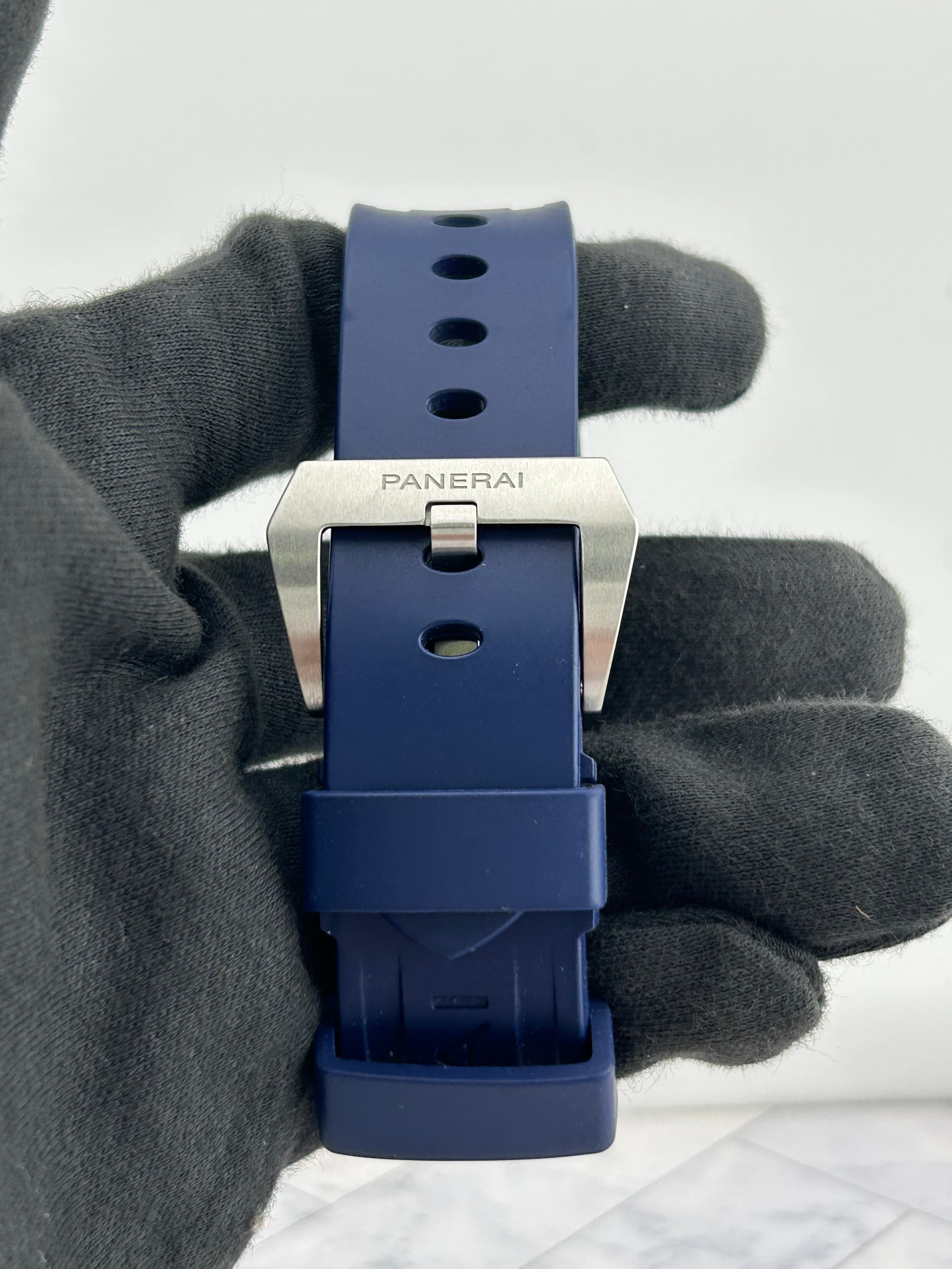 Panerai Luminor Marina, view 5