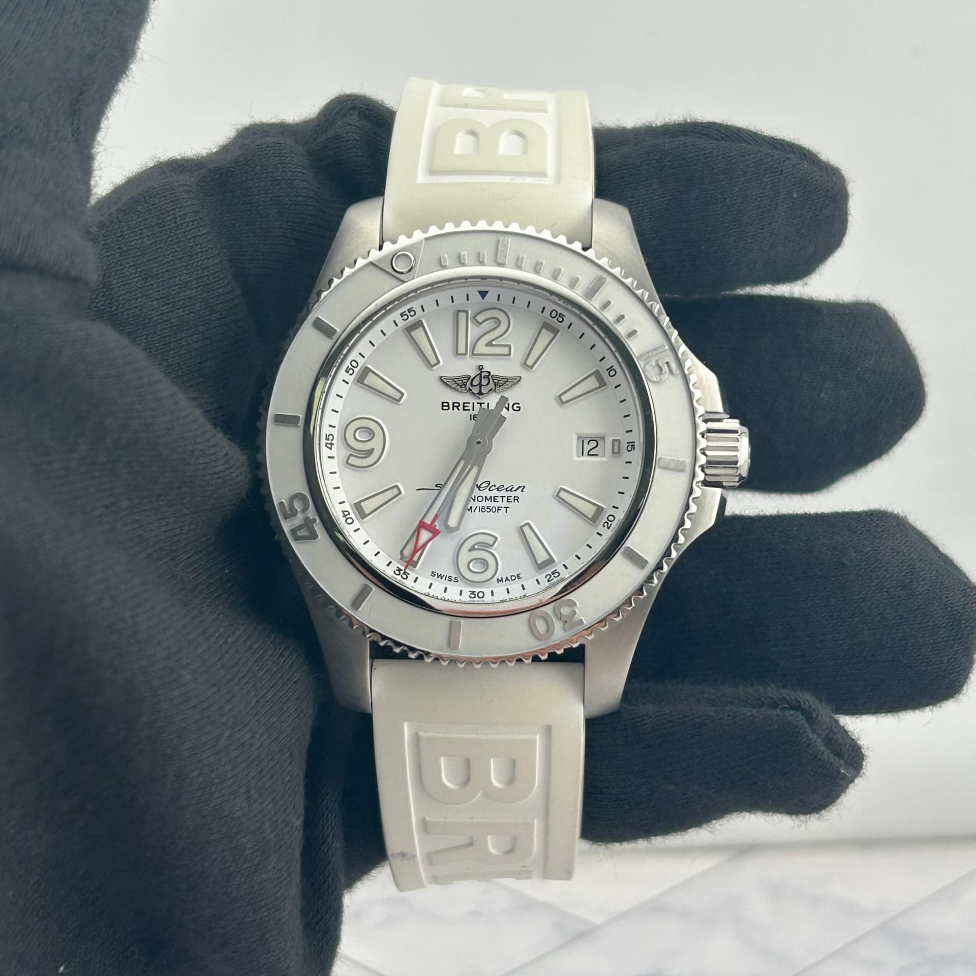 Breitling Superocean, view 3