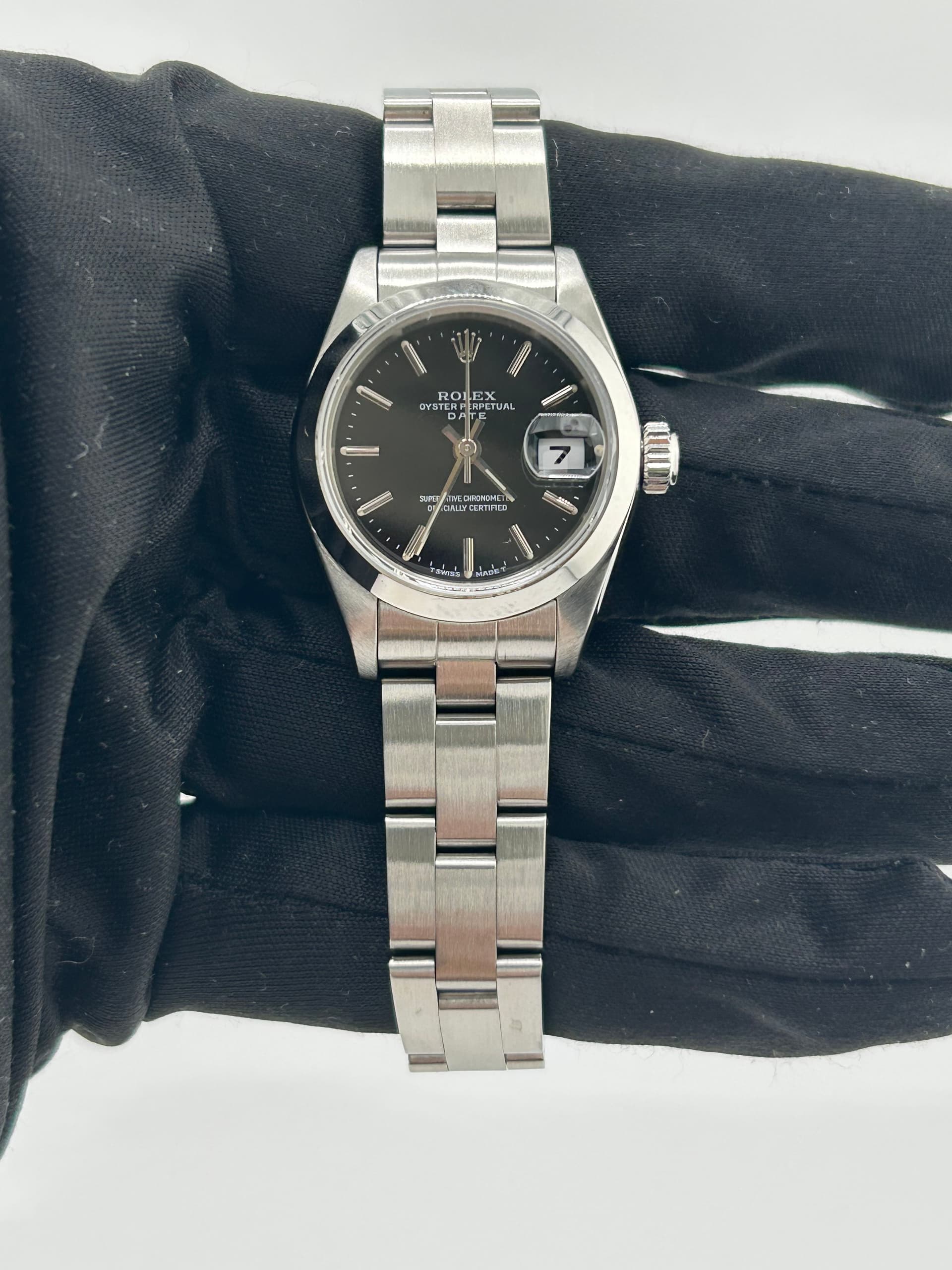 Rolex Oysterdate, view 3