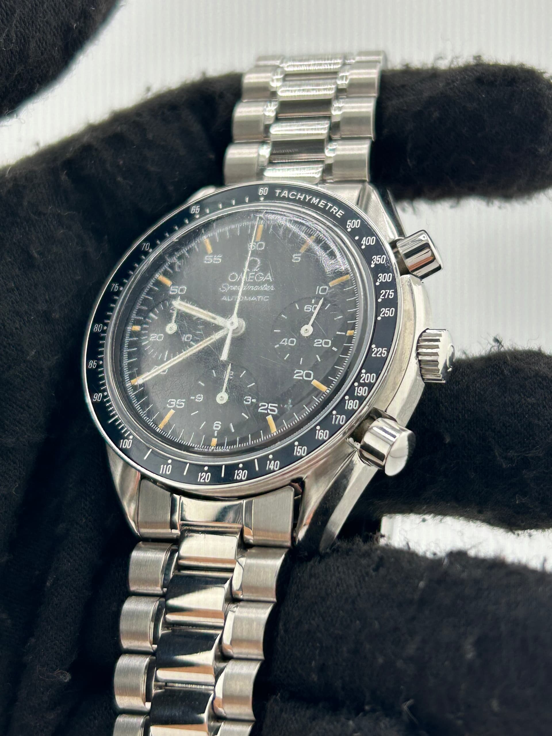 Omega Speedmaster, view 4