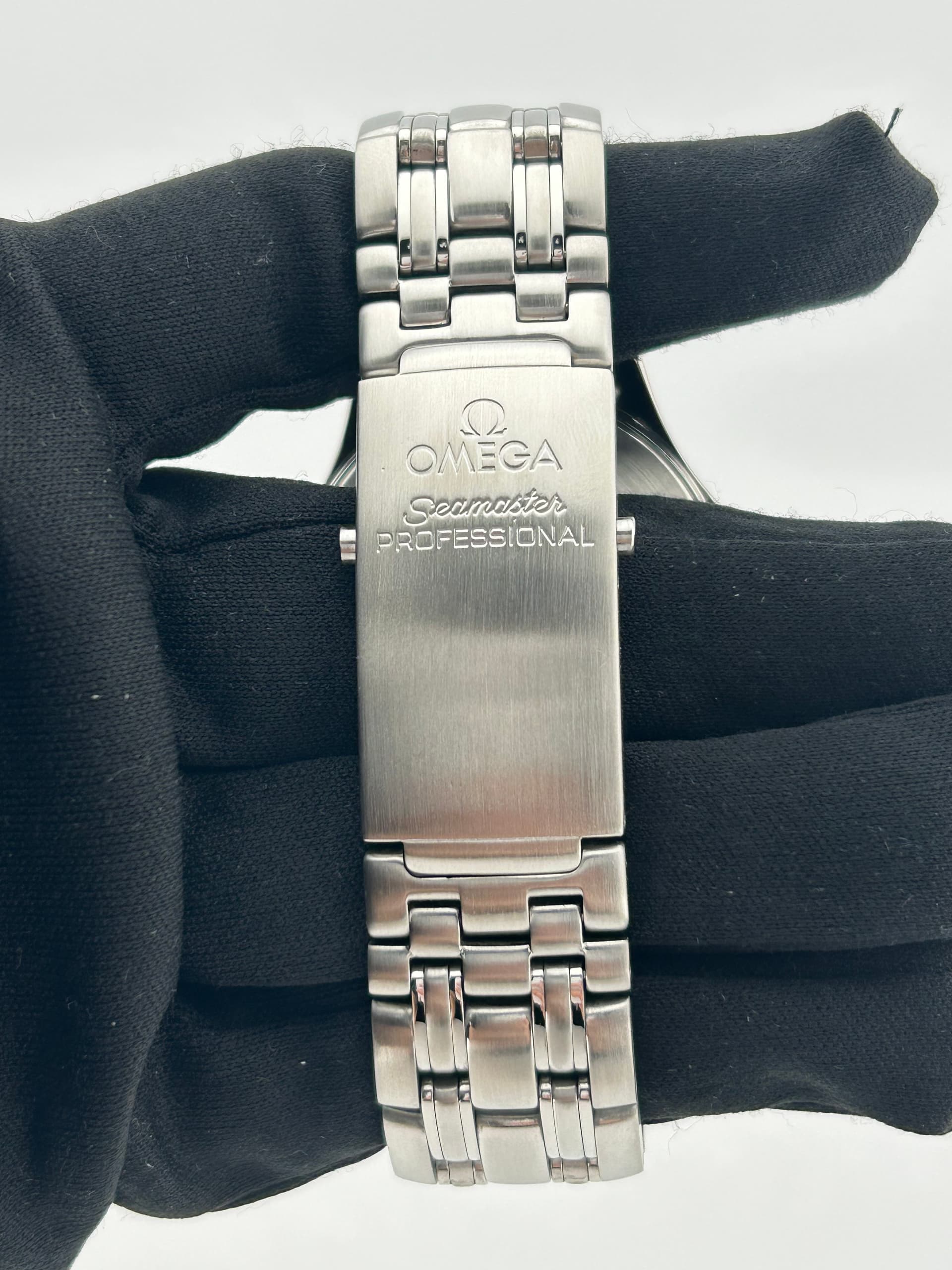 Omega Seamaster, view 5