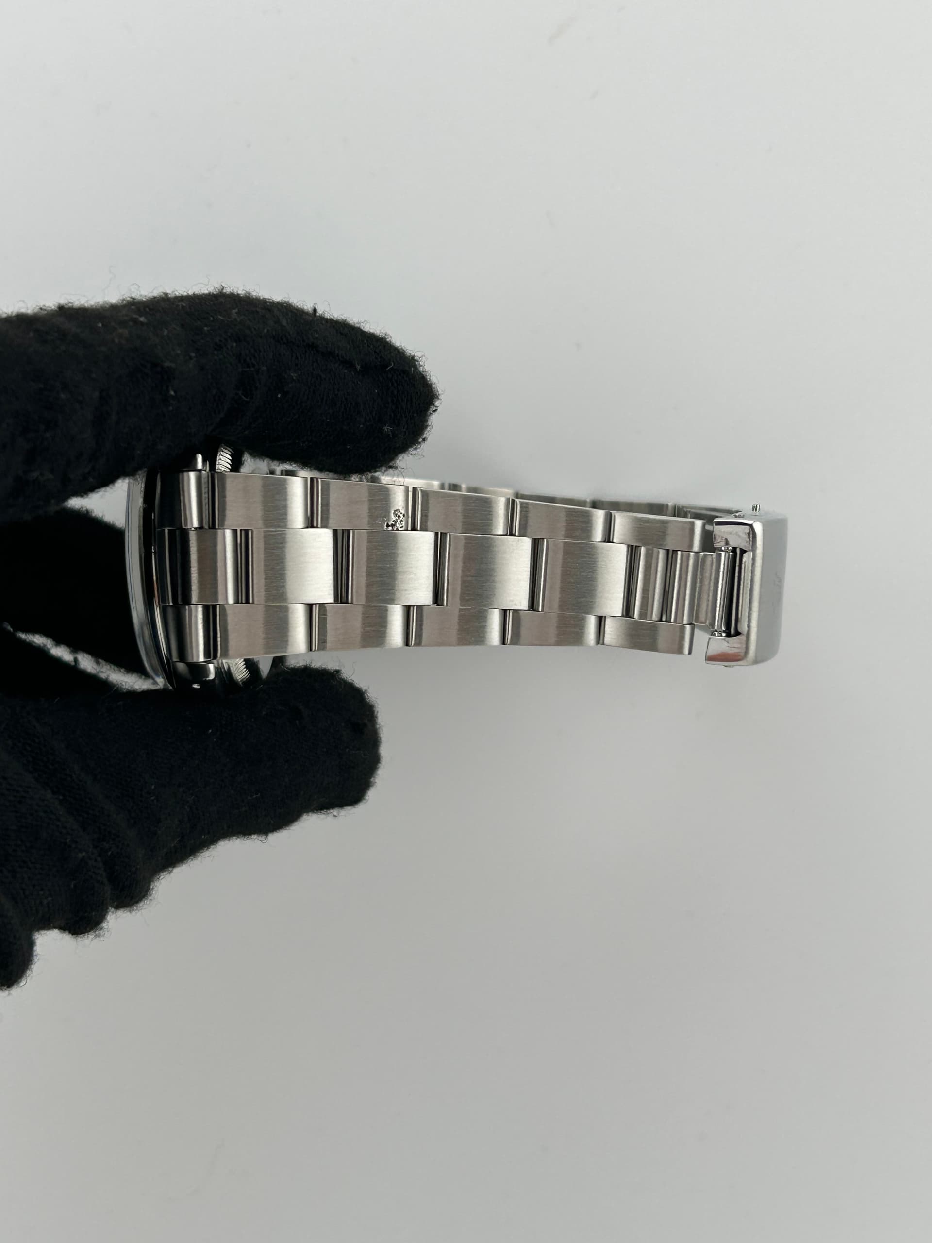 Rolex Oysterdate, view 5