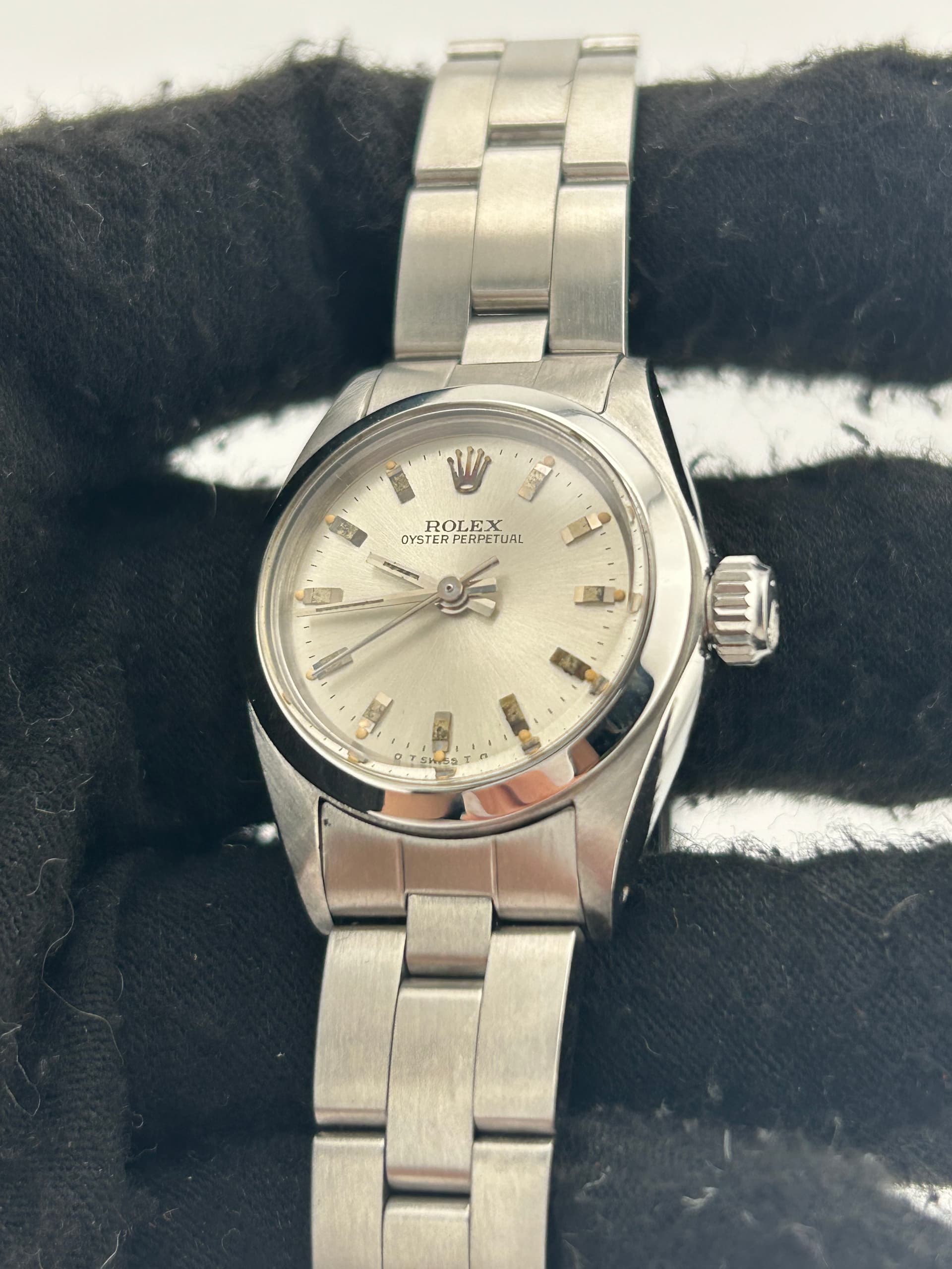 Rolex Oyster Perpetual, view 4