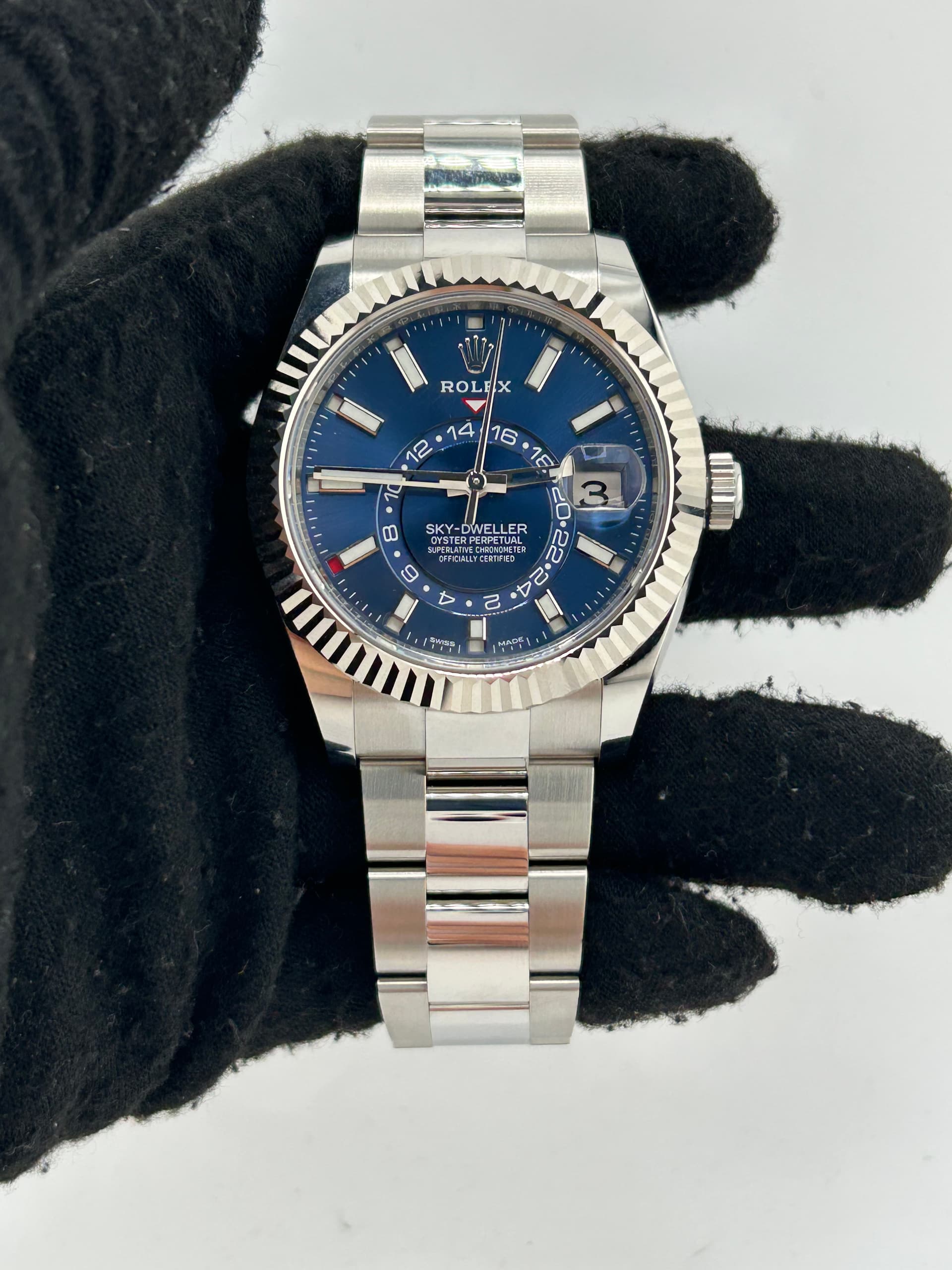 Rolex Sky-Dweller, view 3