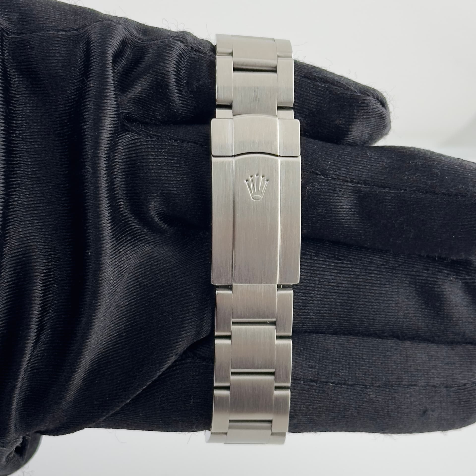 Rolex Oyster Perpetual, view 3
