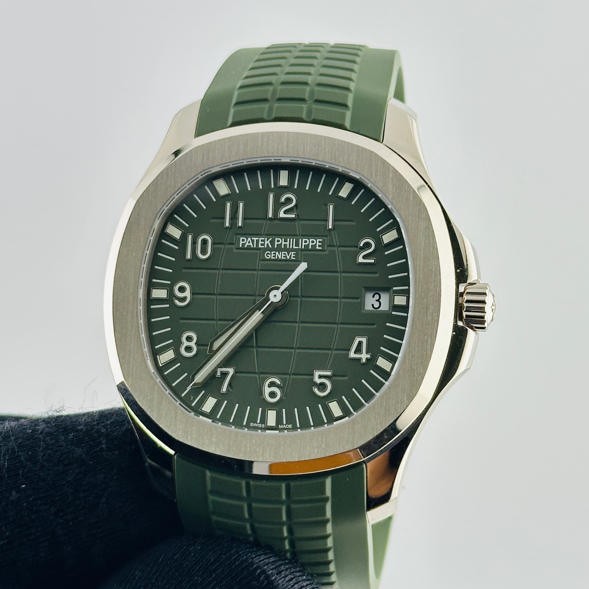 Patek Philippe Aquanaut, view 4