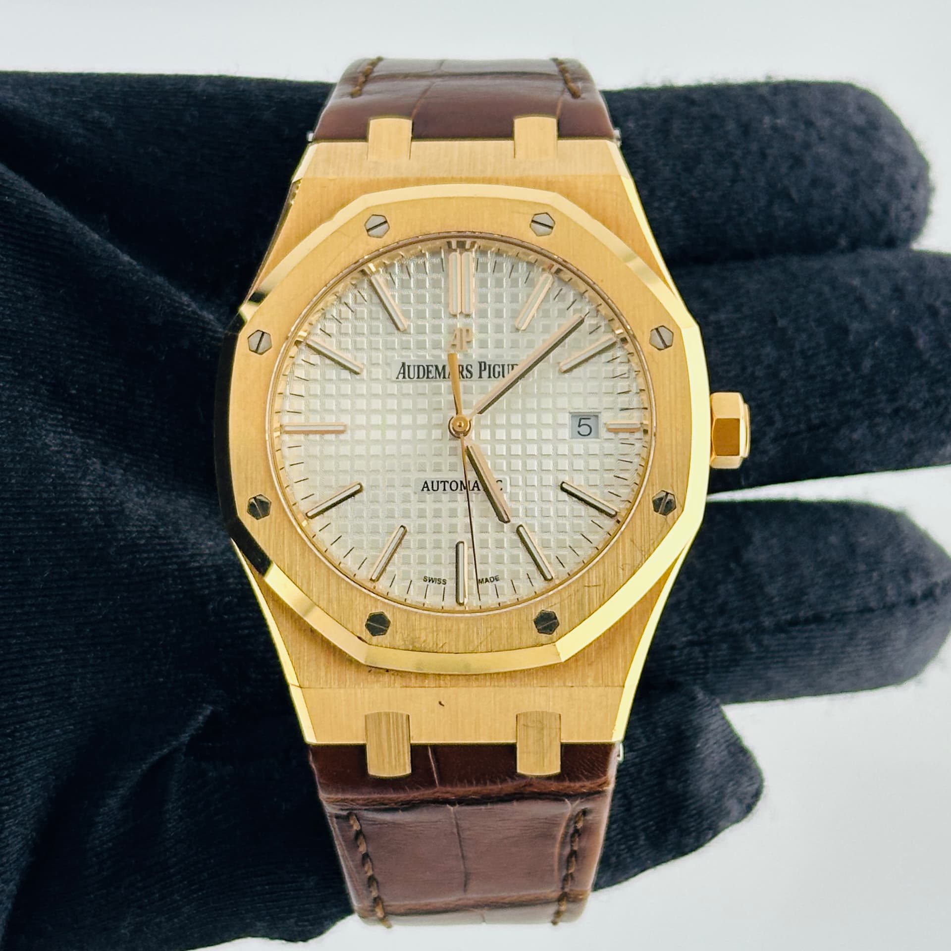 Audemars Piguet Royal Oak Selfwinding, view 3