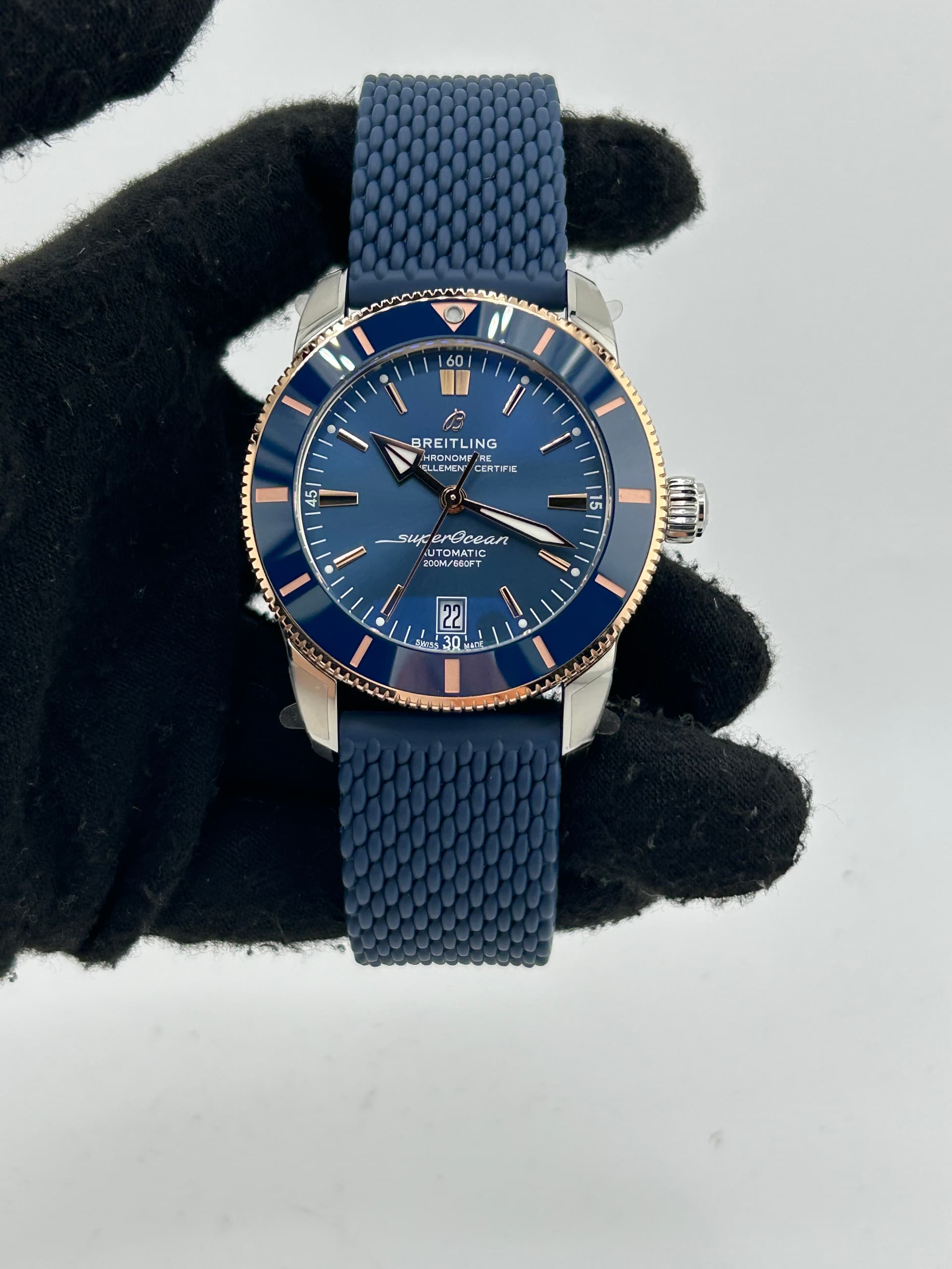 Breitling Superocean Héritage Ii B20 Automatic, view 3