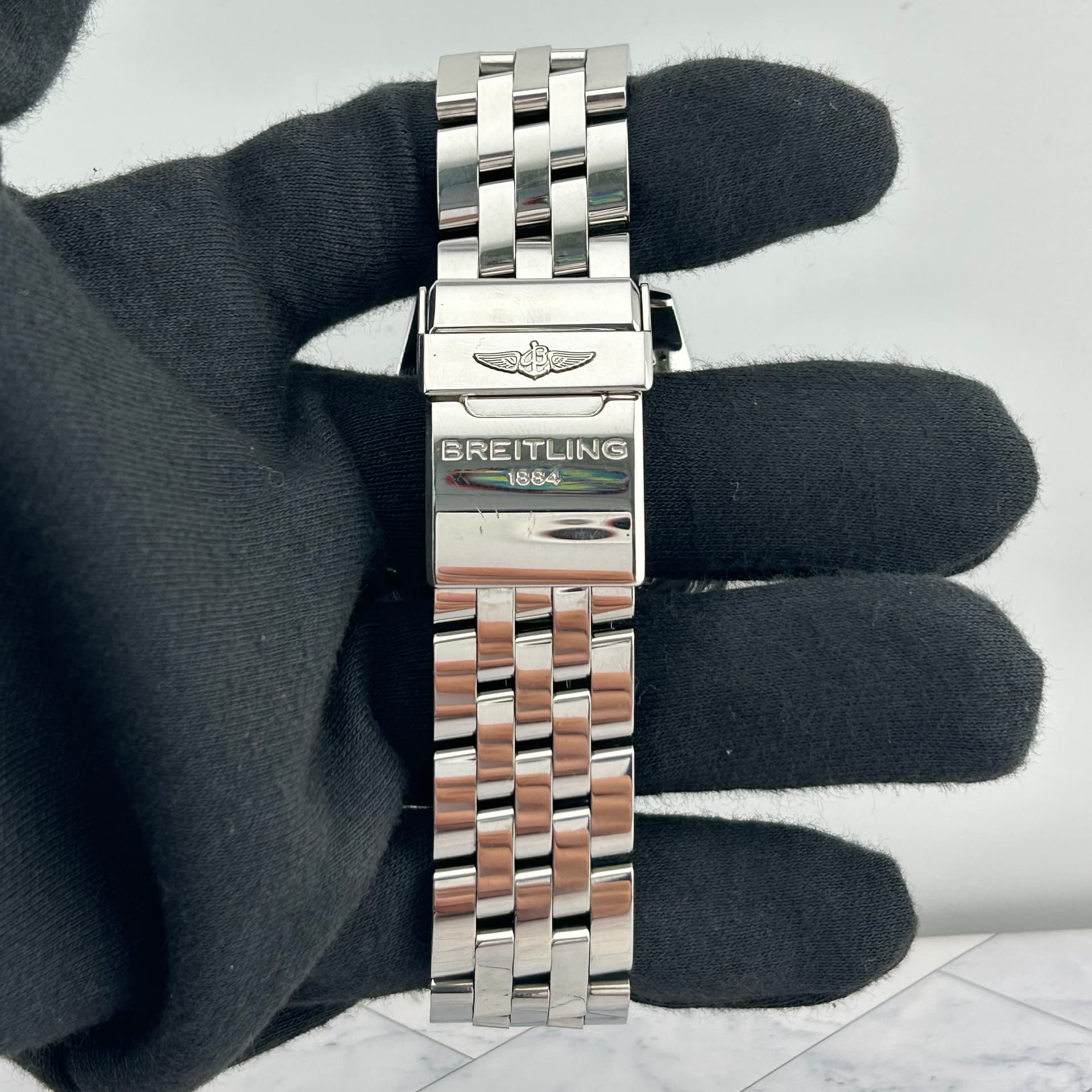 Breitling Chronomat, view 5
