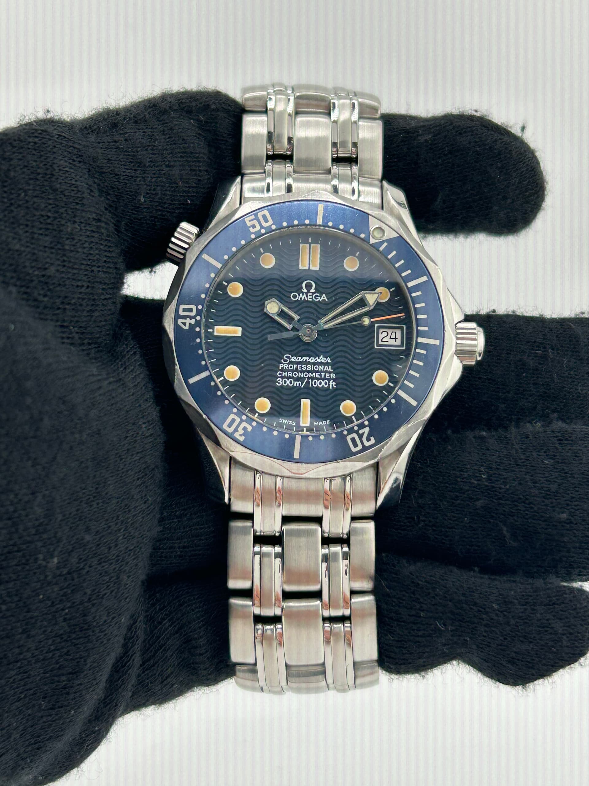 Omega Seamaster 300m, view 3