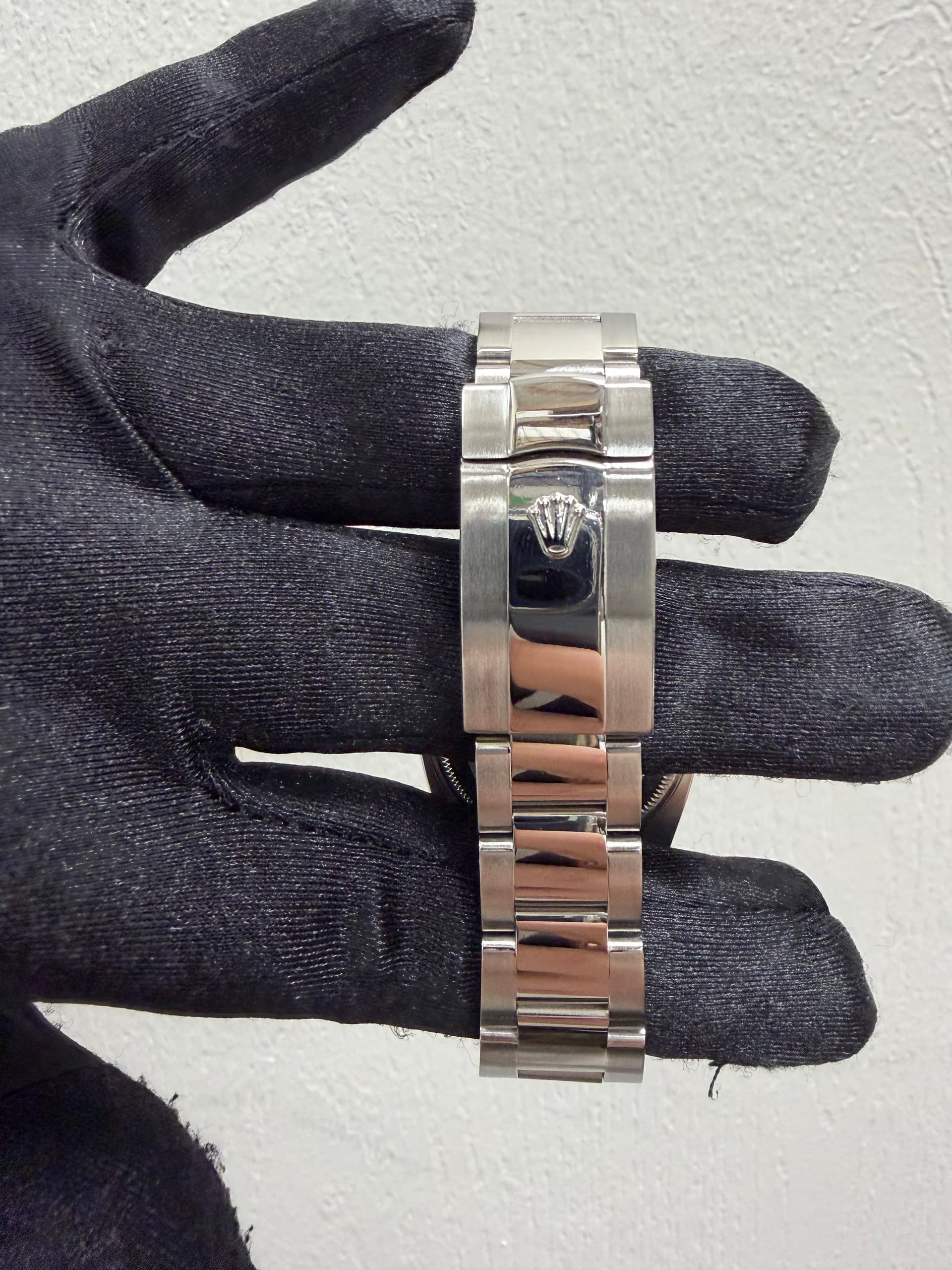 Rolex Oysterdate, view 4