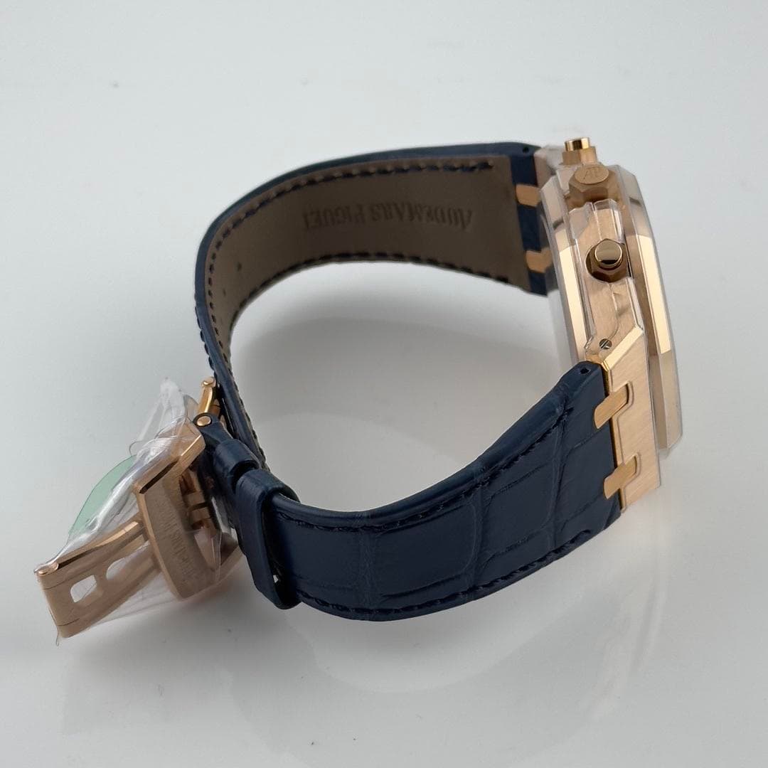 Audemars Piguet Royal Oak Chrono, view 4
