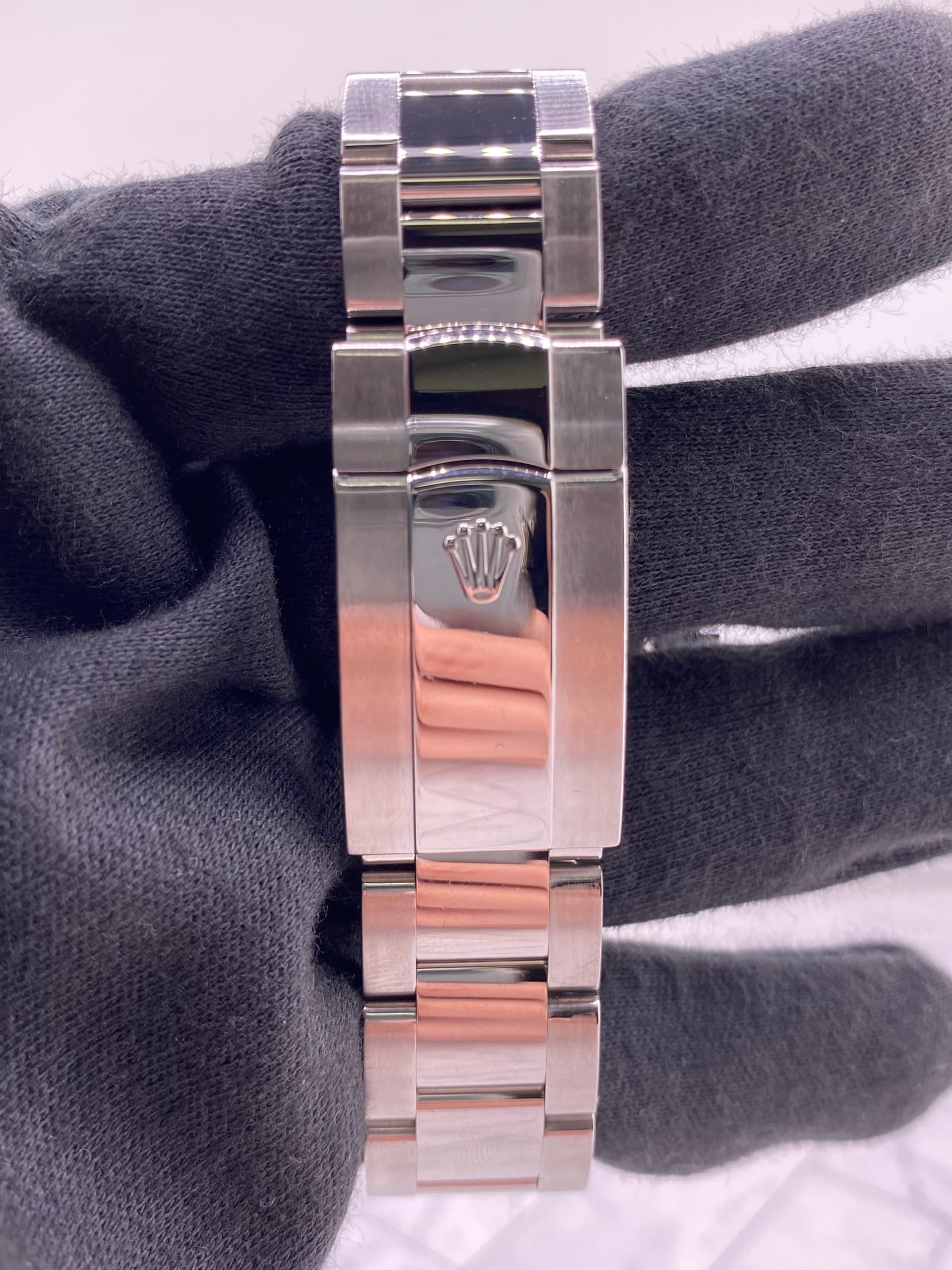 Rolex Sky-Dweller, view 5