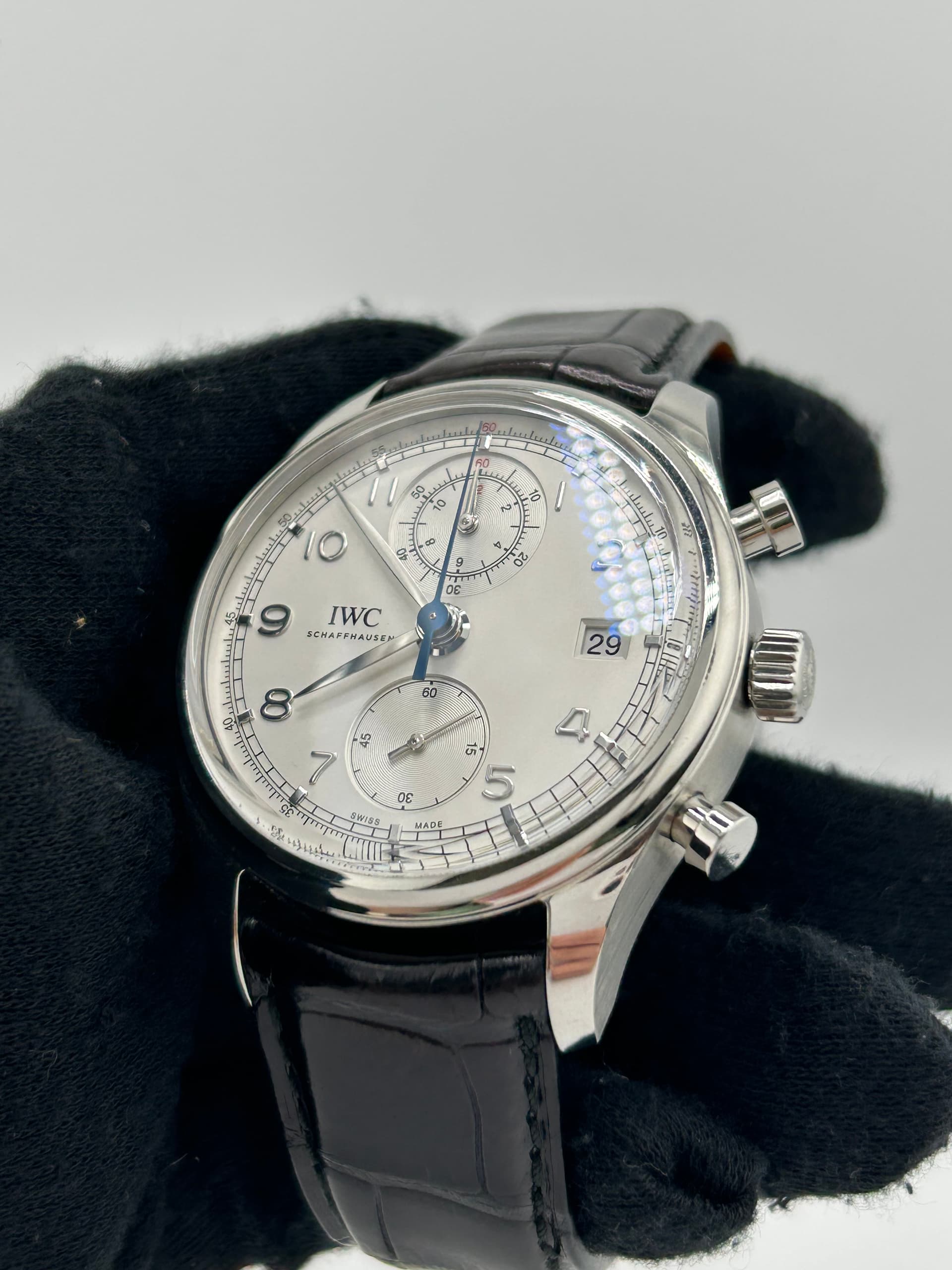 IWC Portugieser Chronograph Classic, view 4