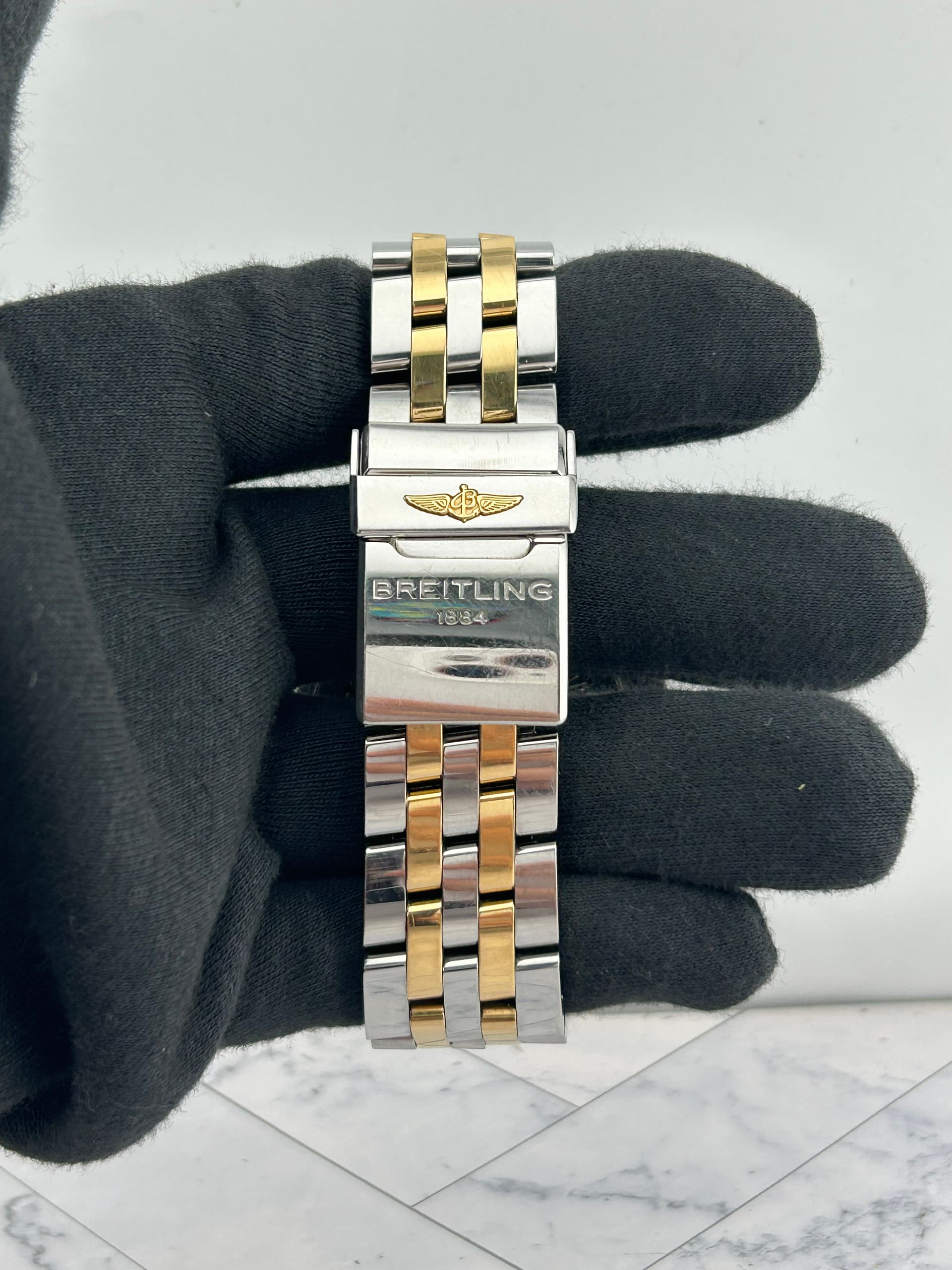 Breitling Chronomat, view 5