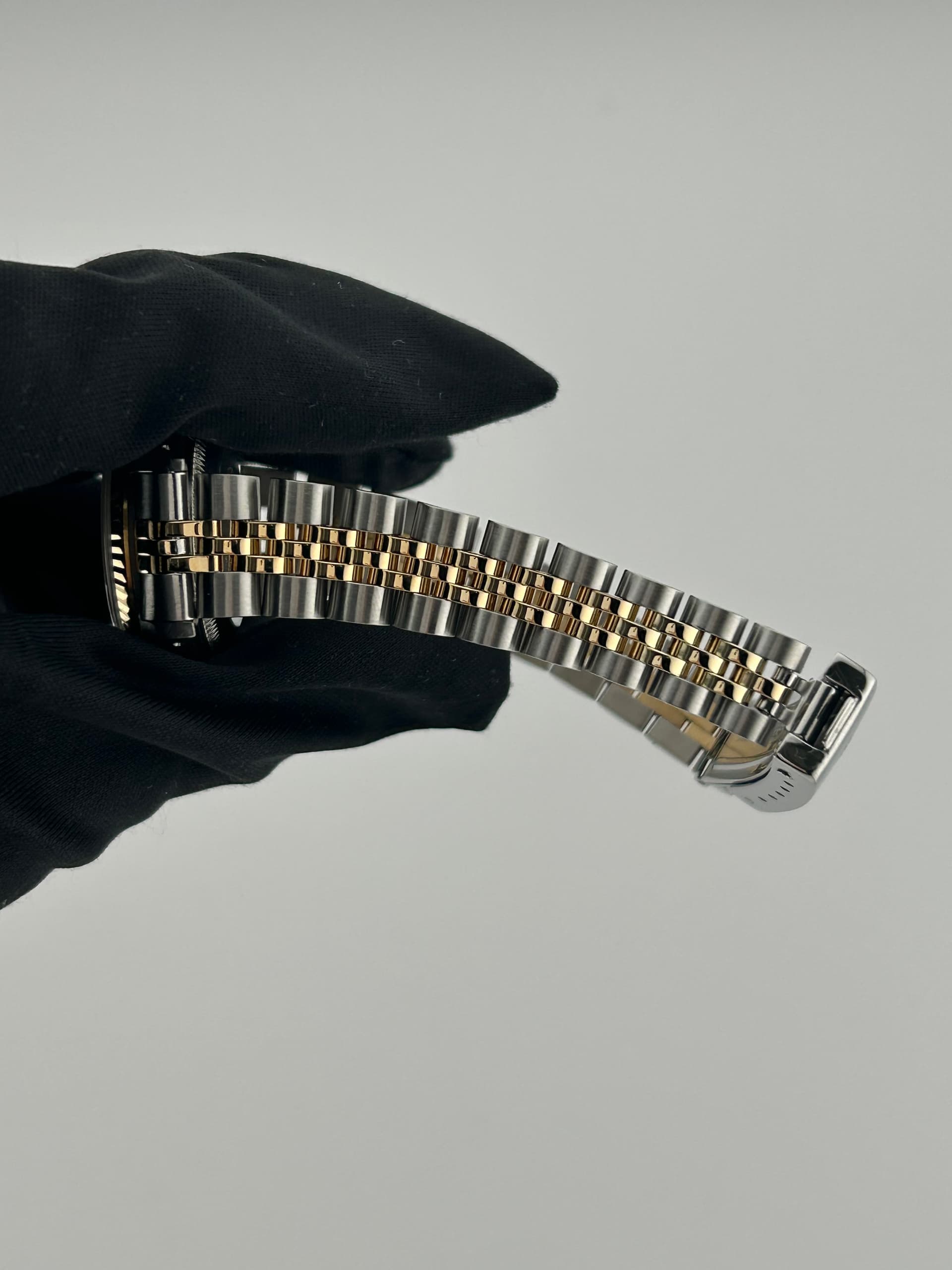 Rolex Oysterdate, view 5