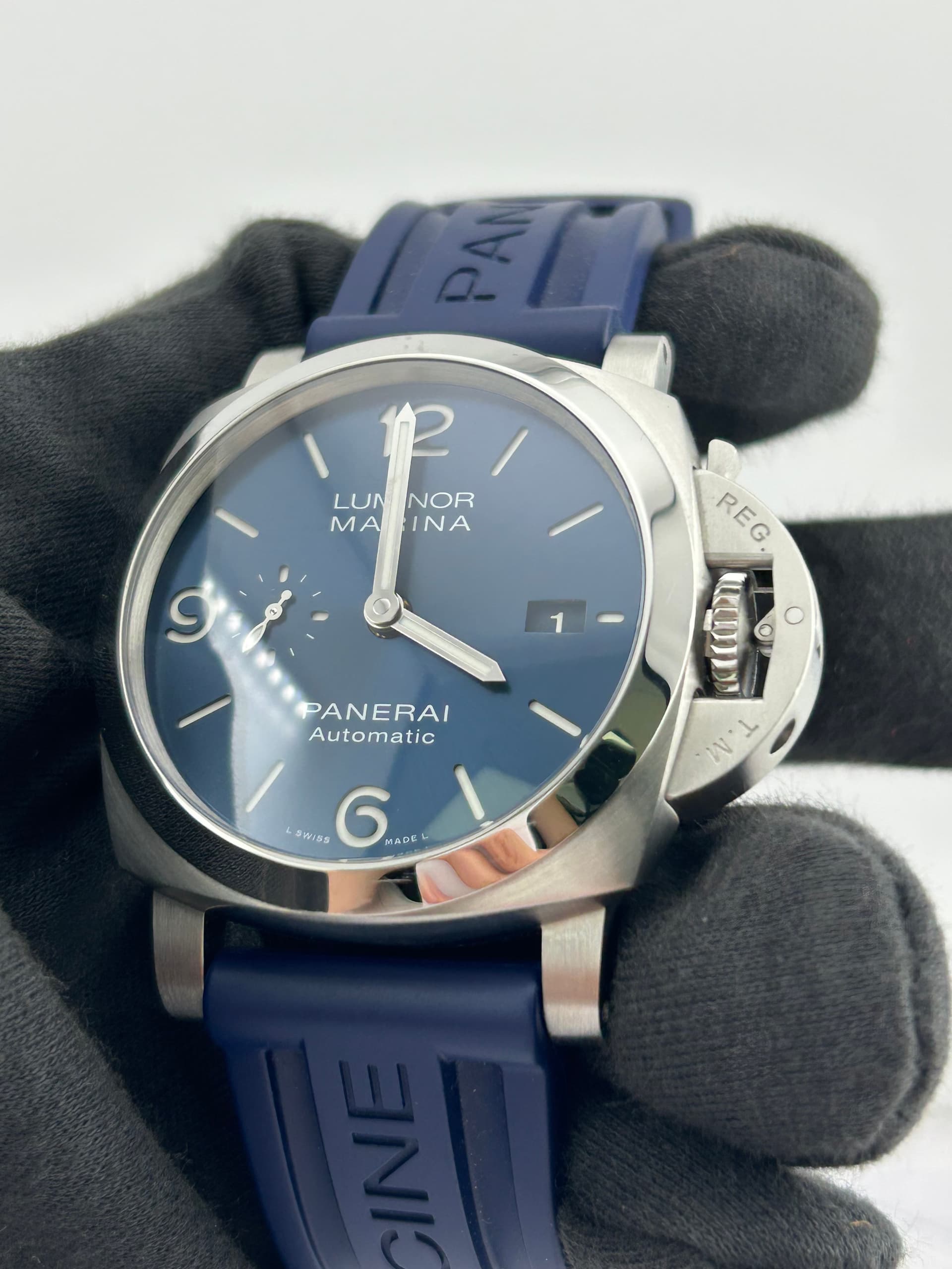 Panerai Luminor Marina, view 4