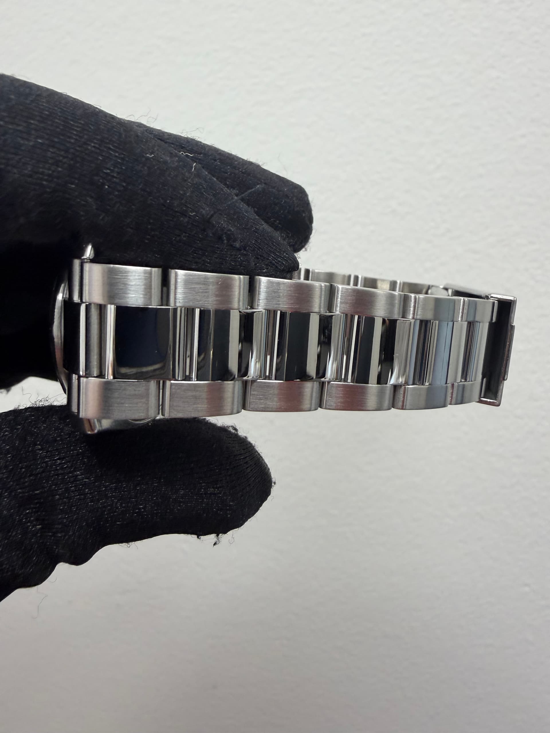 Rolex Oysterdate, view 5