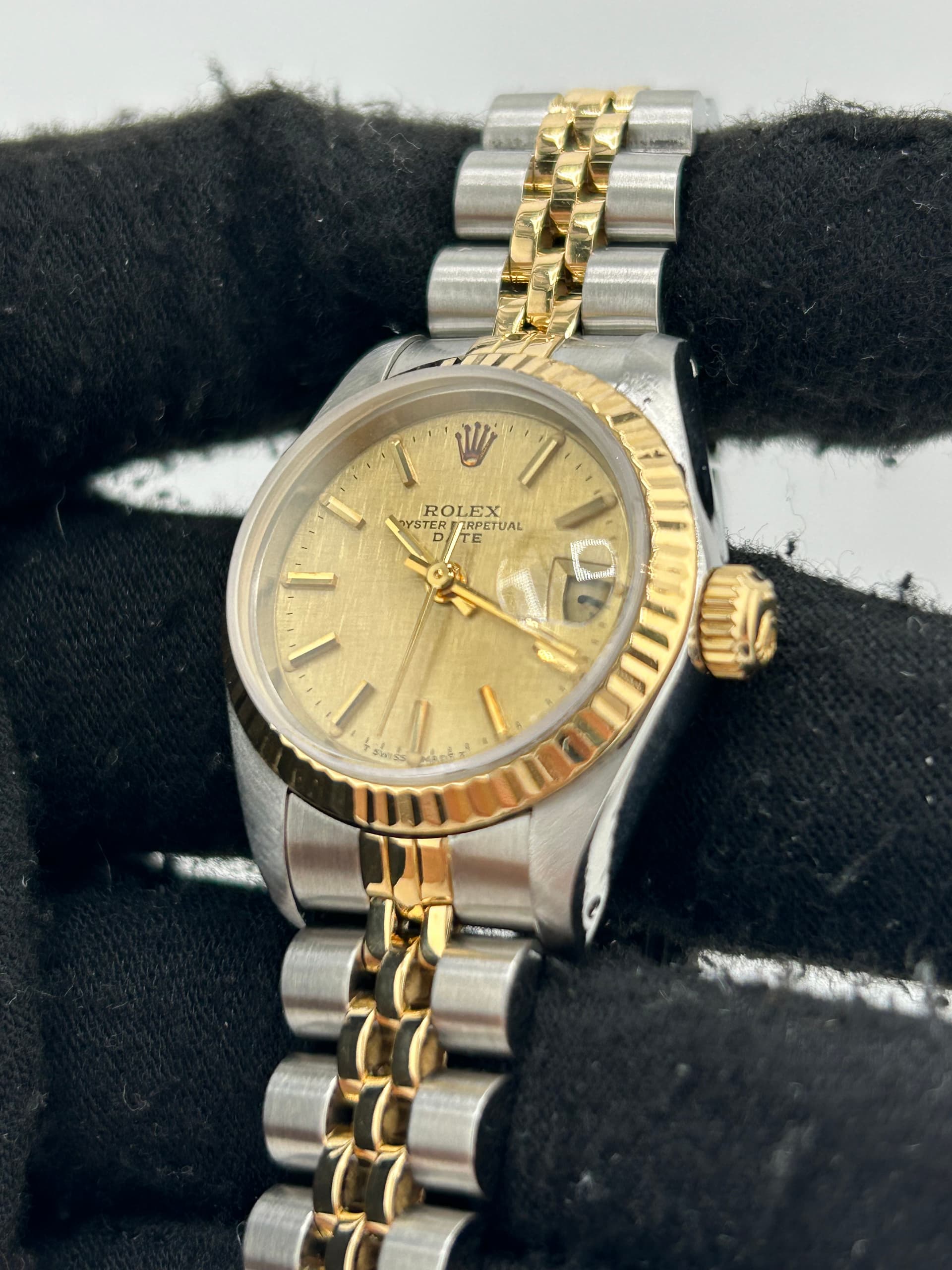 Rolex Oysterdate, view 4
