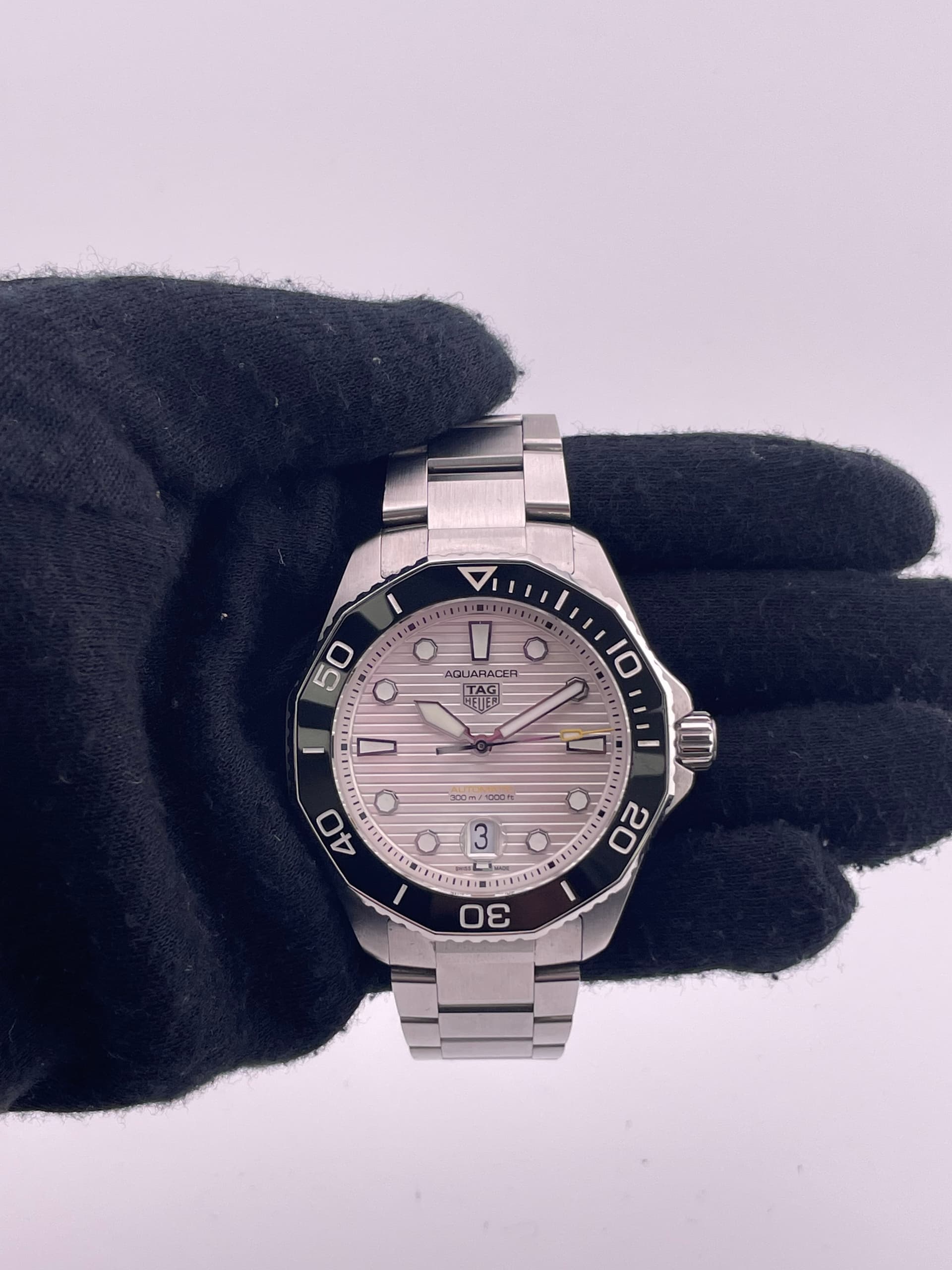 TAG Heuer Aquaracer Professional 300 Date, view 3