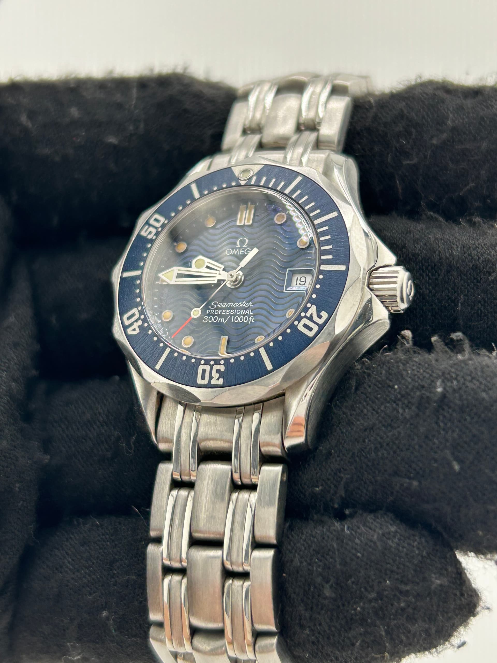 Omega Seamaster, view 4