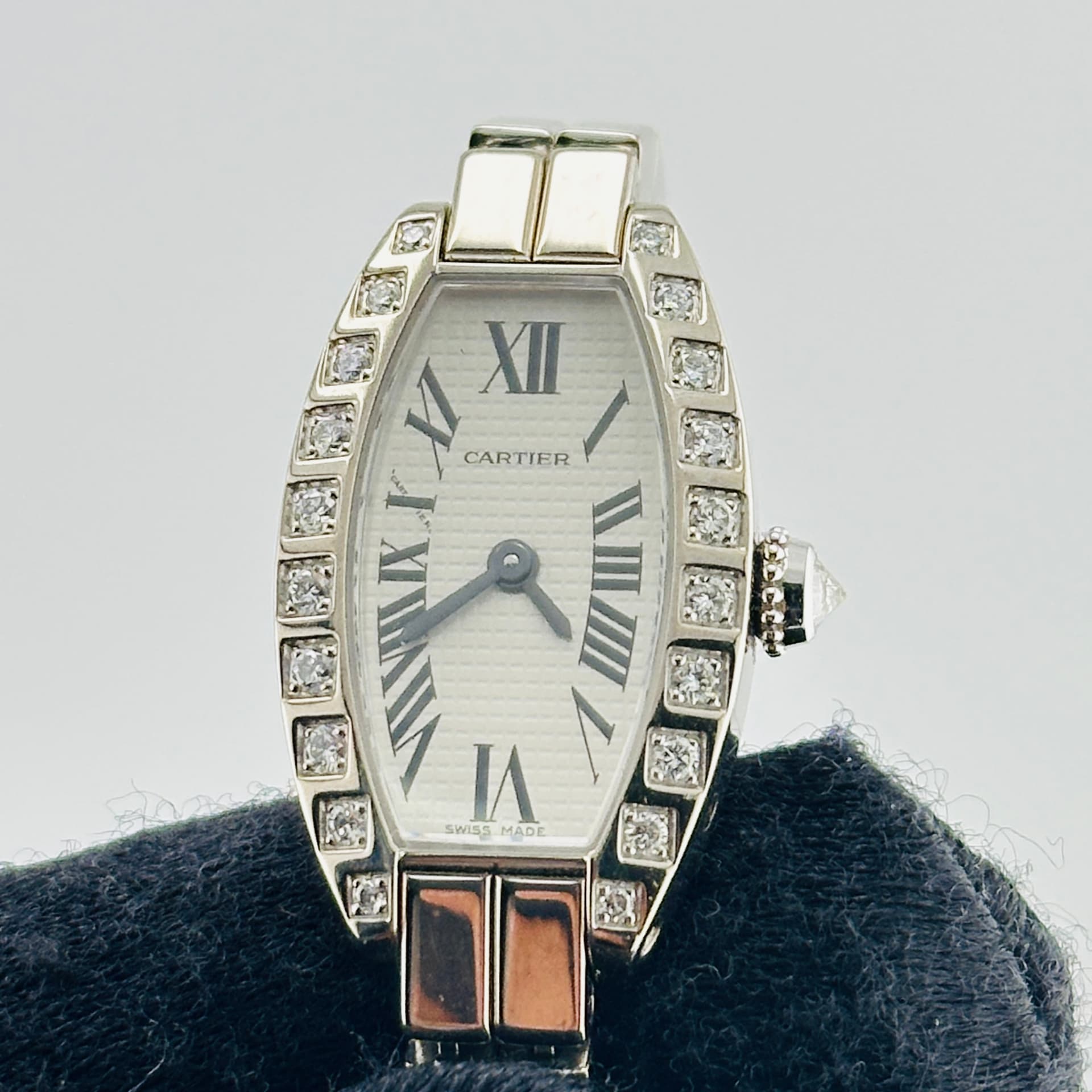 Cartier Tonneau, view 4