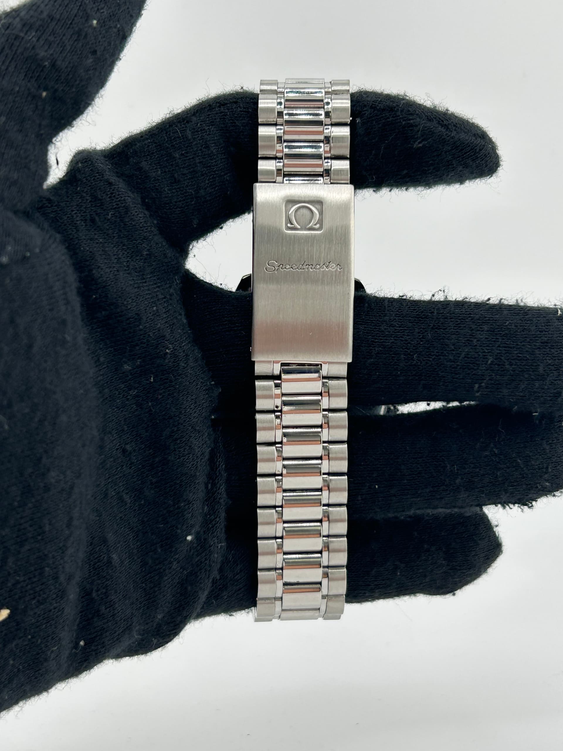 Omega Speedmaster Day Date, view 5
