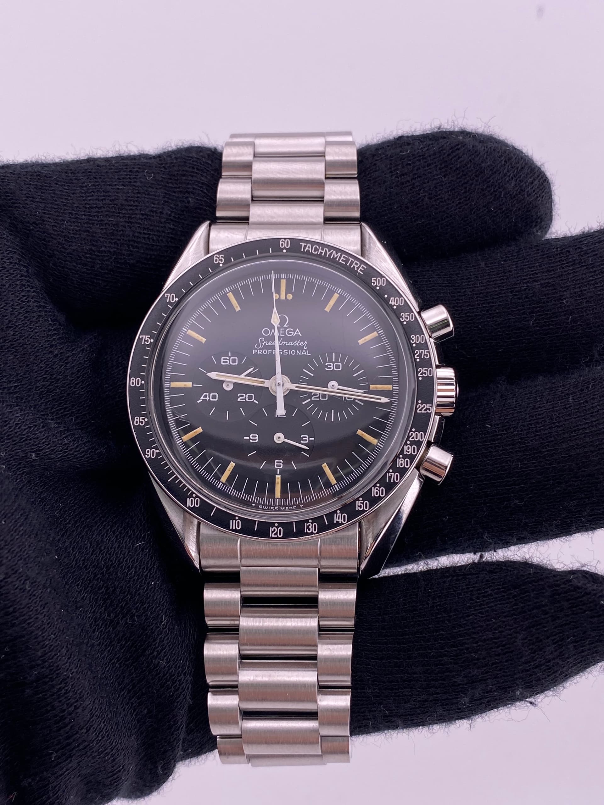 Omega Speedmaster, view 3