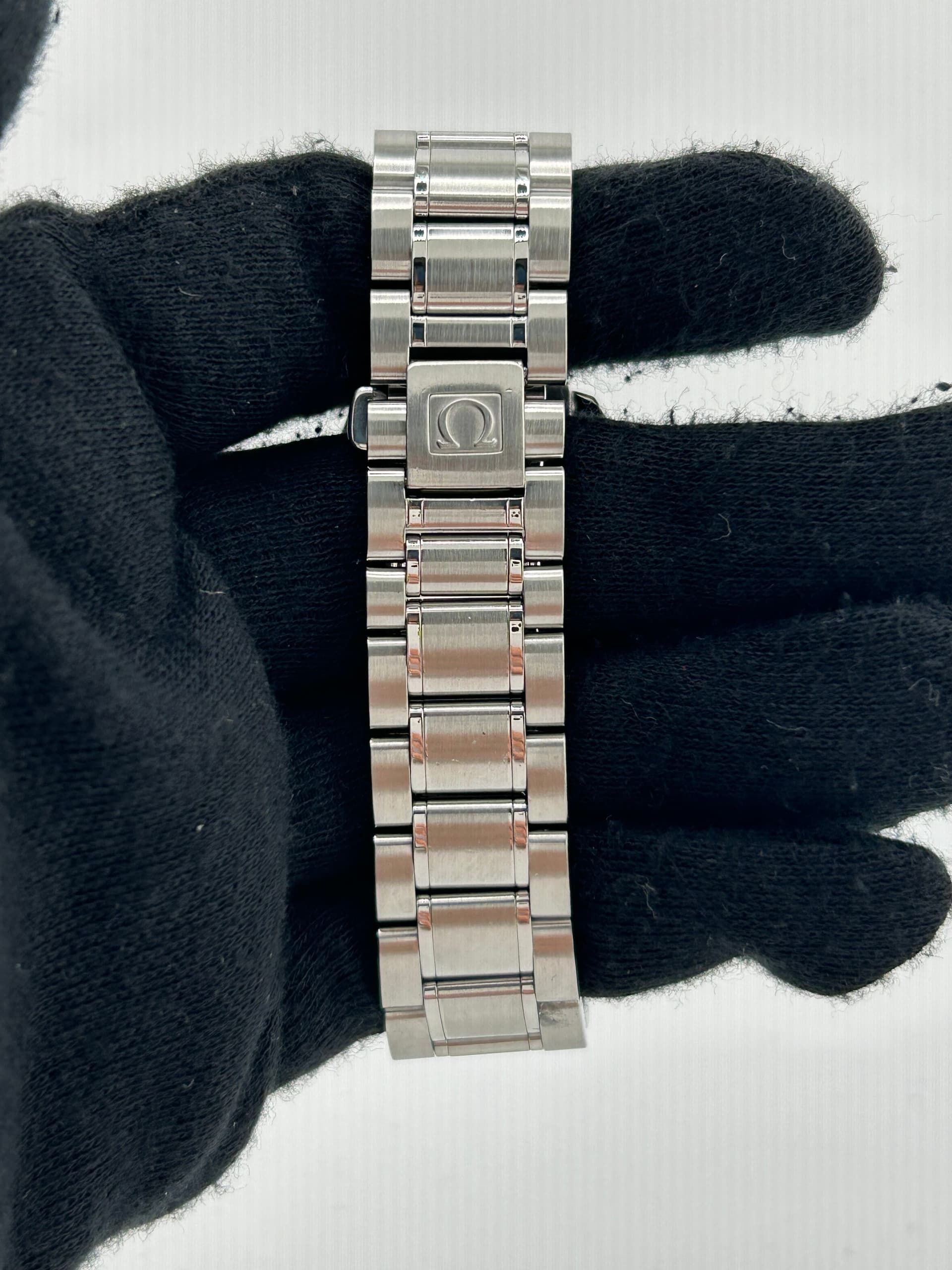 Omega Speedmaster, view 5