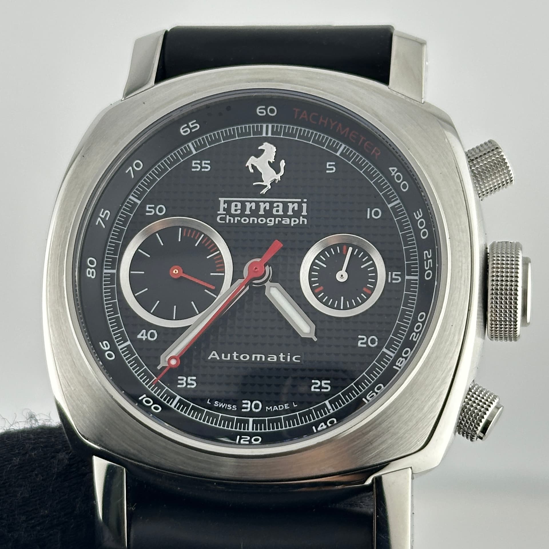 Panerai Ferrari Gt Chronograph, view 3