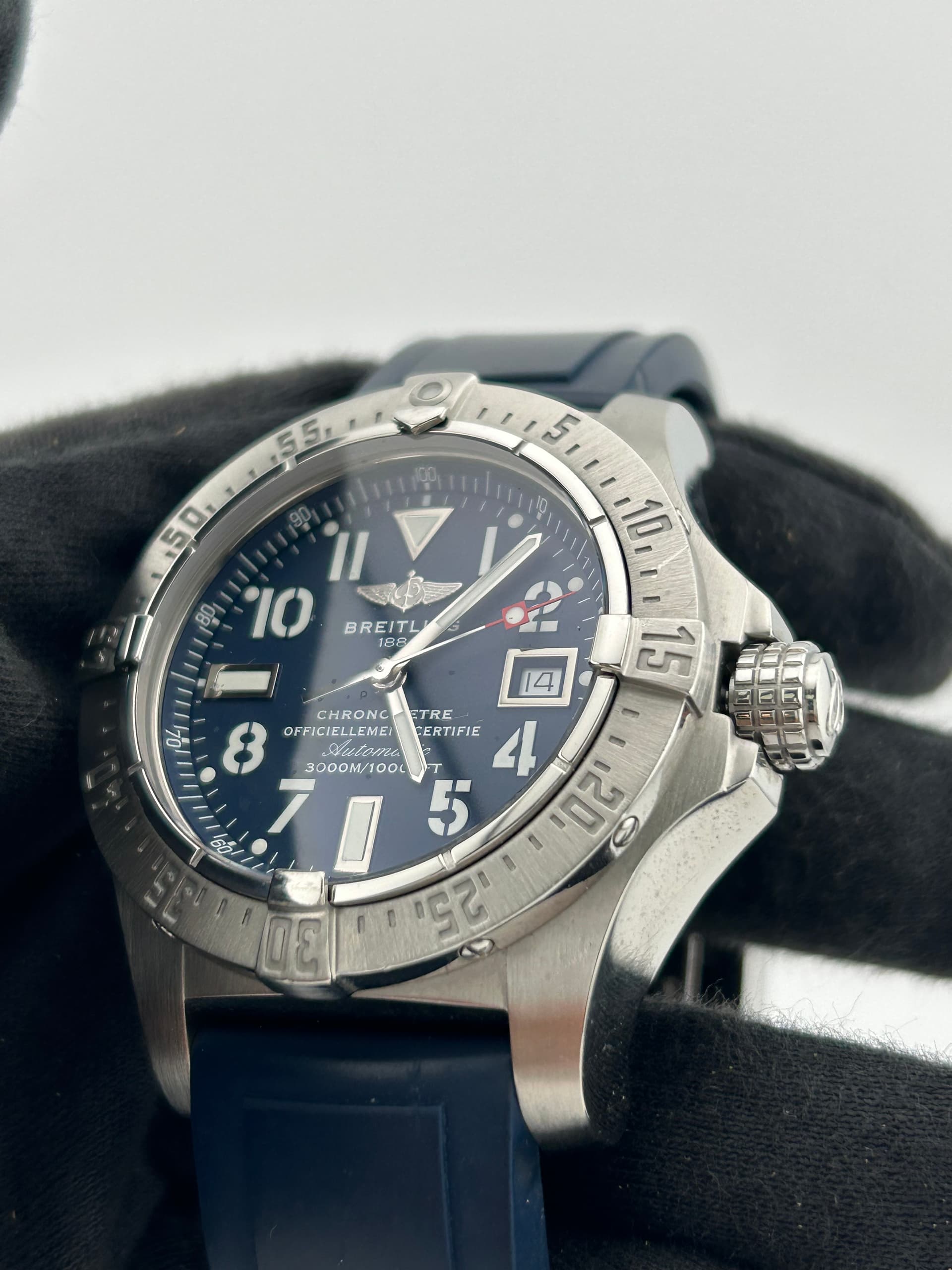 Breitling Avenger Seawolf, view 4