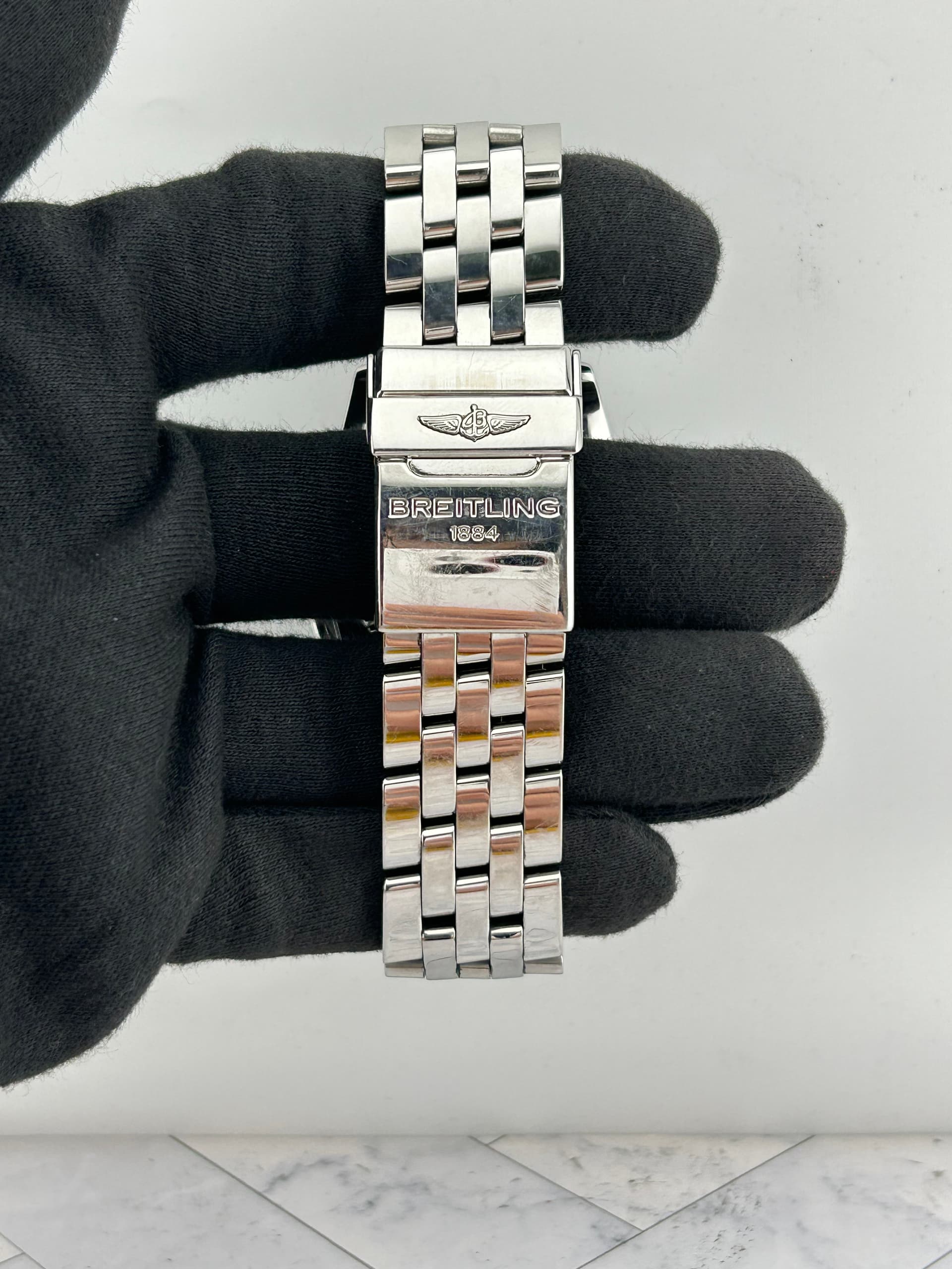 Breitling Chronomat, view 4
