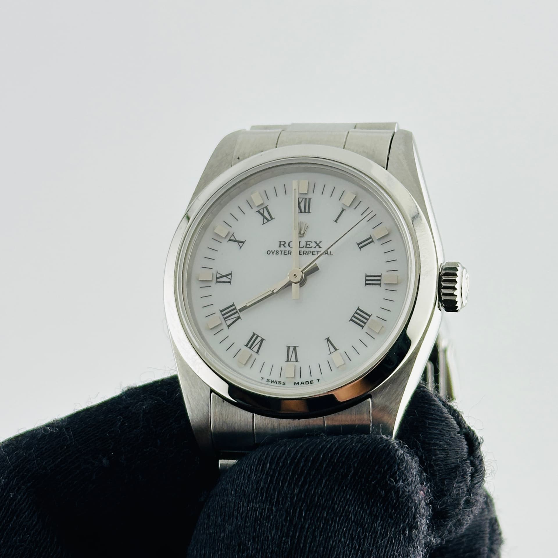 Rolex Oyster Perpetual, view 4