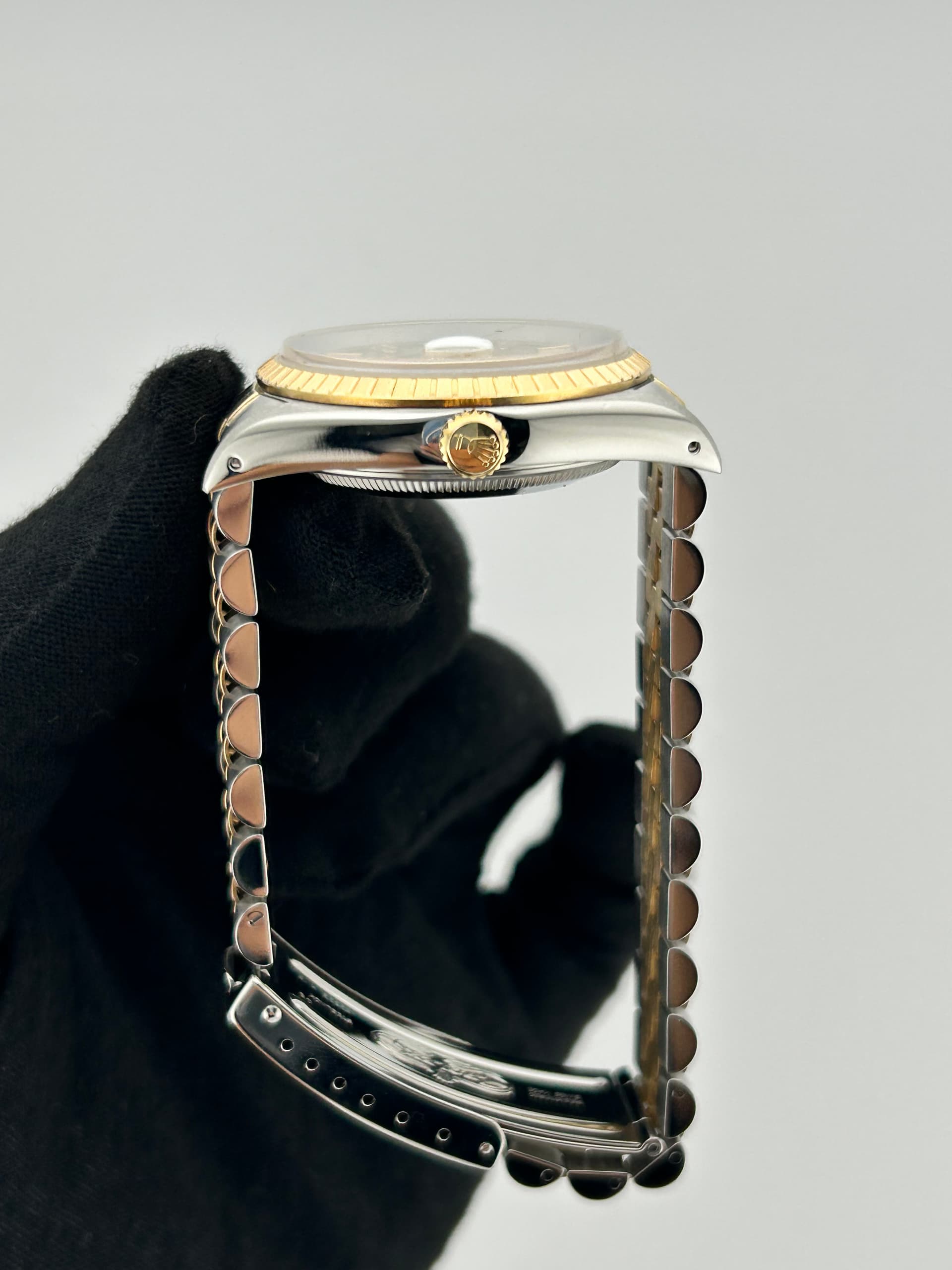 Rolex Oysterdate, view 5