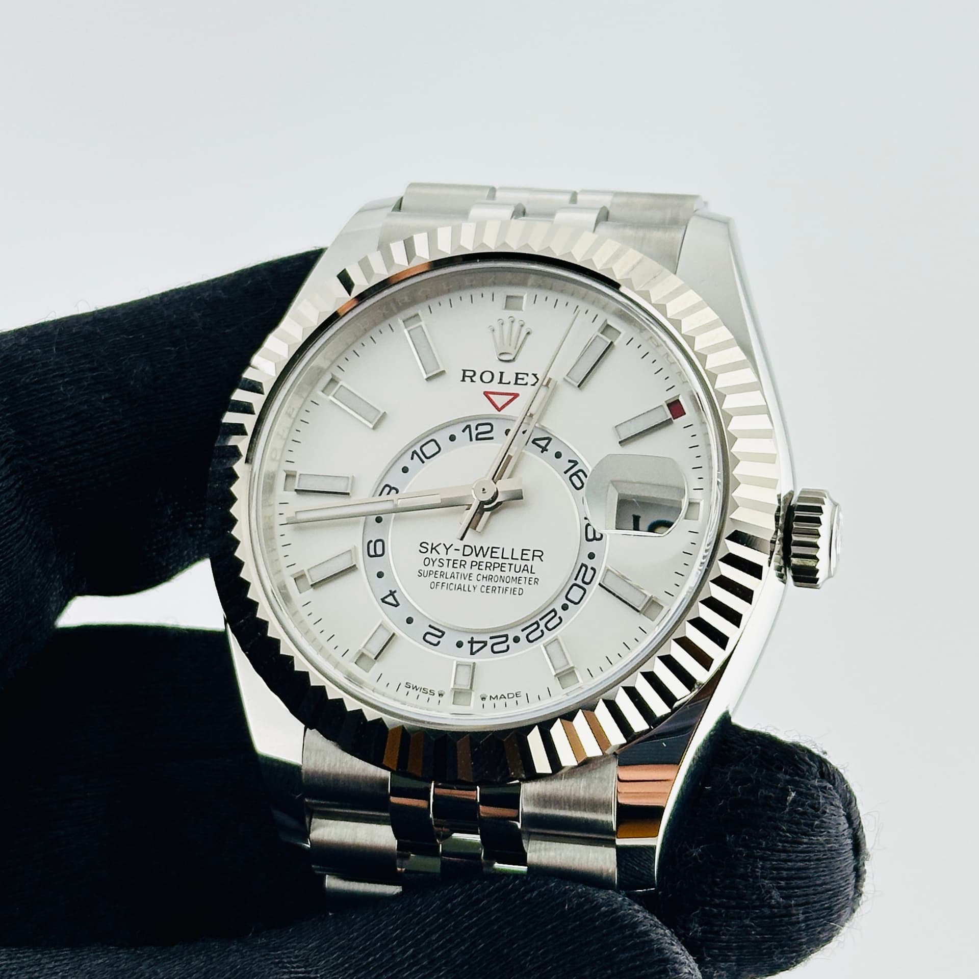 Rolex Sky-Dweller, view 4
