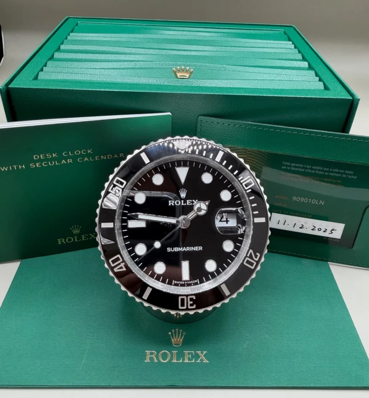 Rolex Submariner — view 3