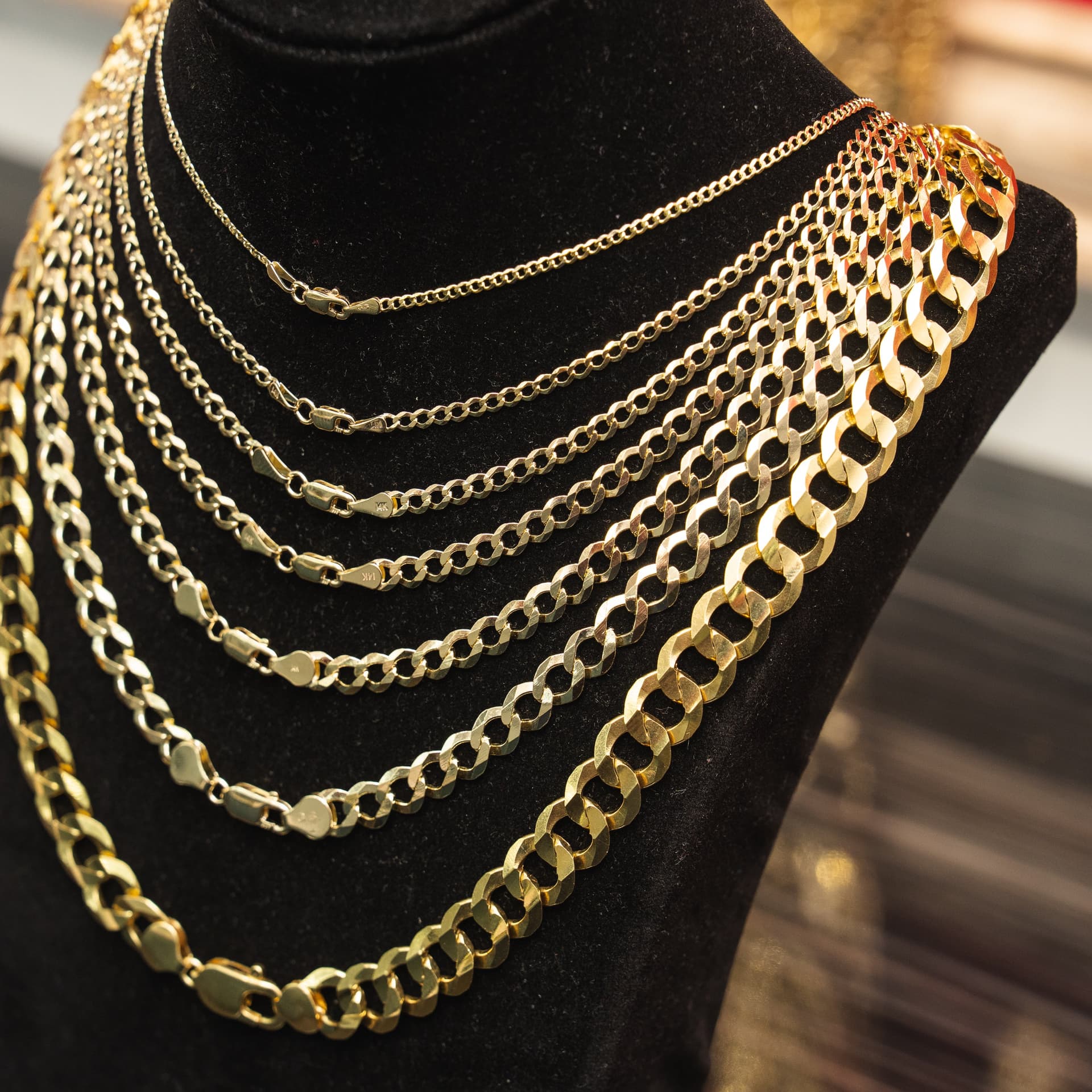 Solid 14K Yellow Gold Curb Chain, 3mm Wide, Made To Order., view 5